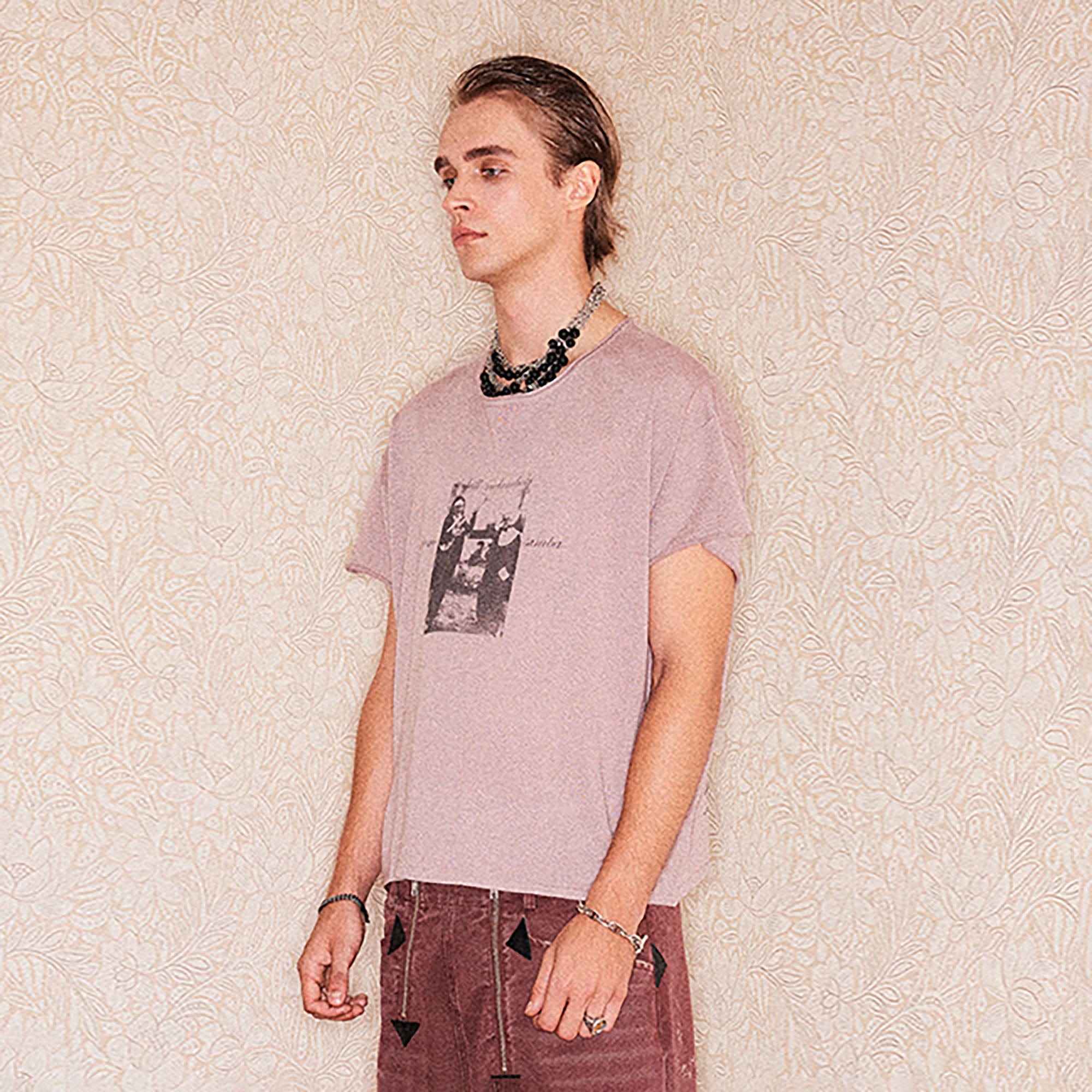 RICHILL Cat and Mouse Graphic Frayed Sleeve T-Shirt