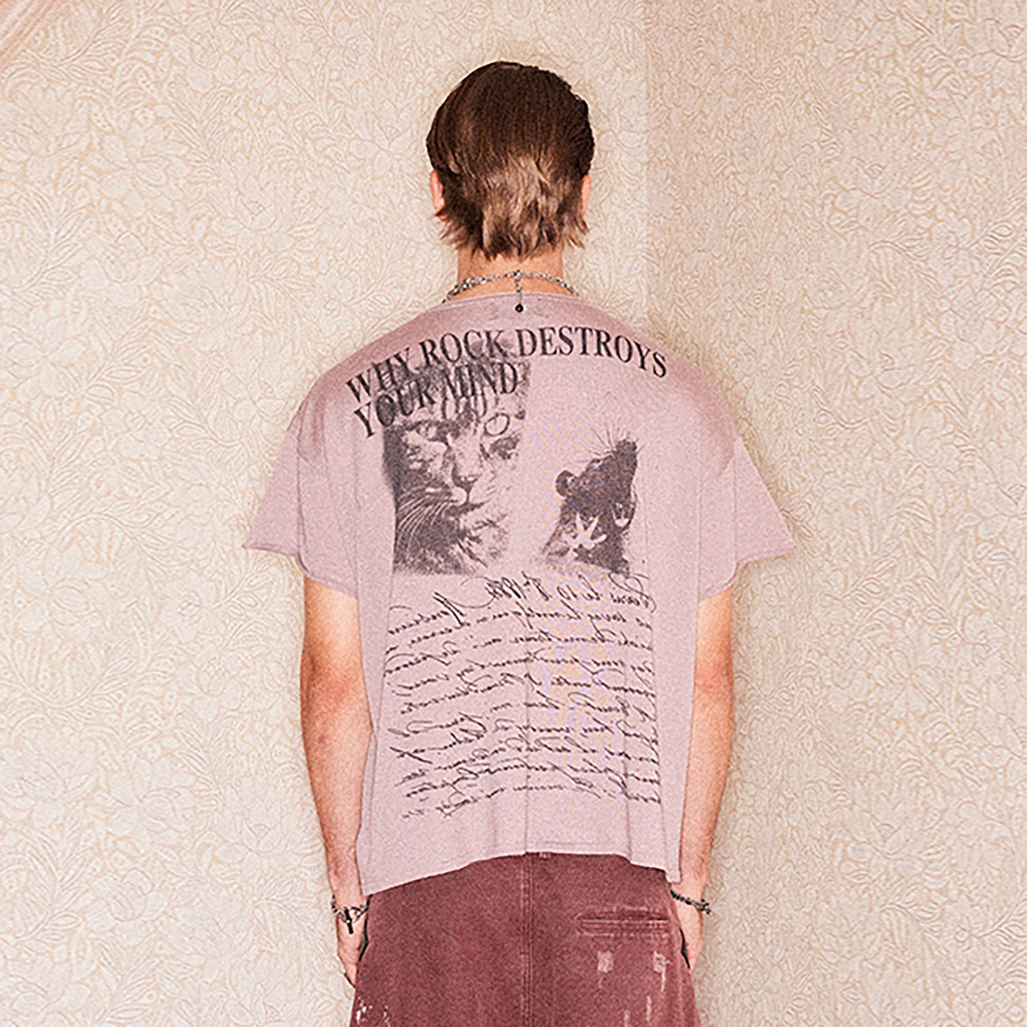 RICHILL Cat and Mouse Graphic Frayed Sleeve T-Shirt