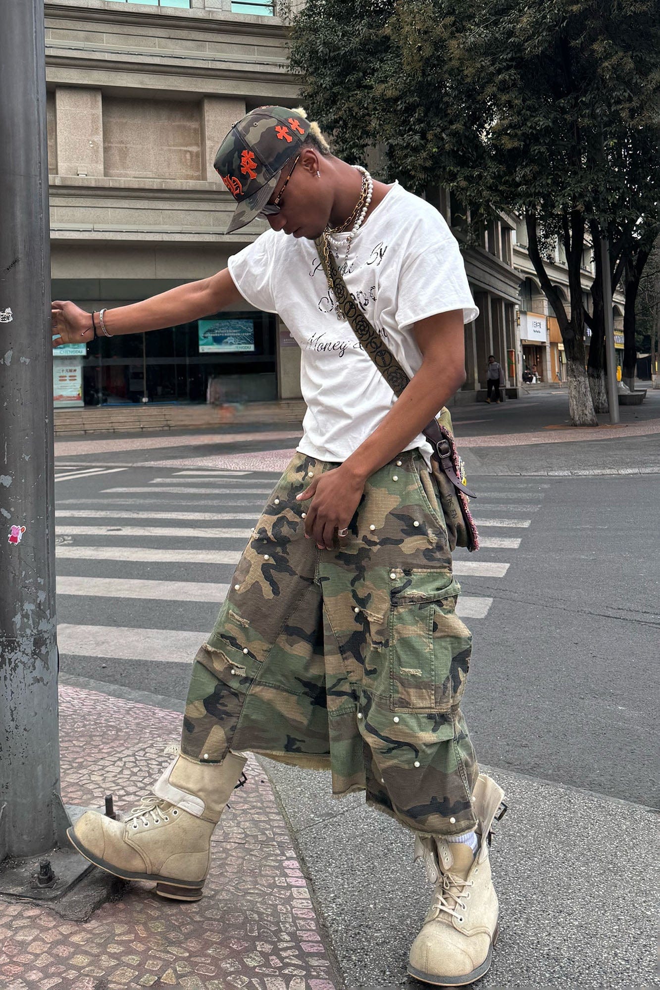 STEEPC Camo Pearl Multi-Pocket Rippled Shorts