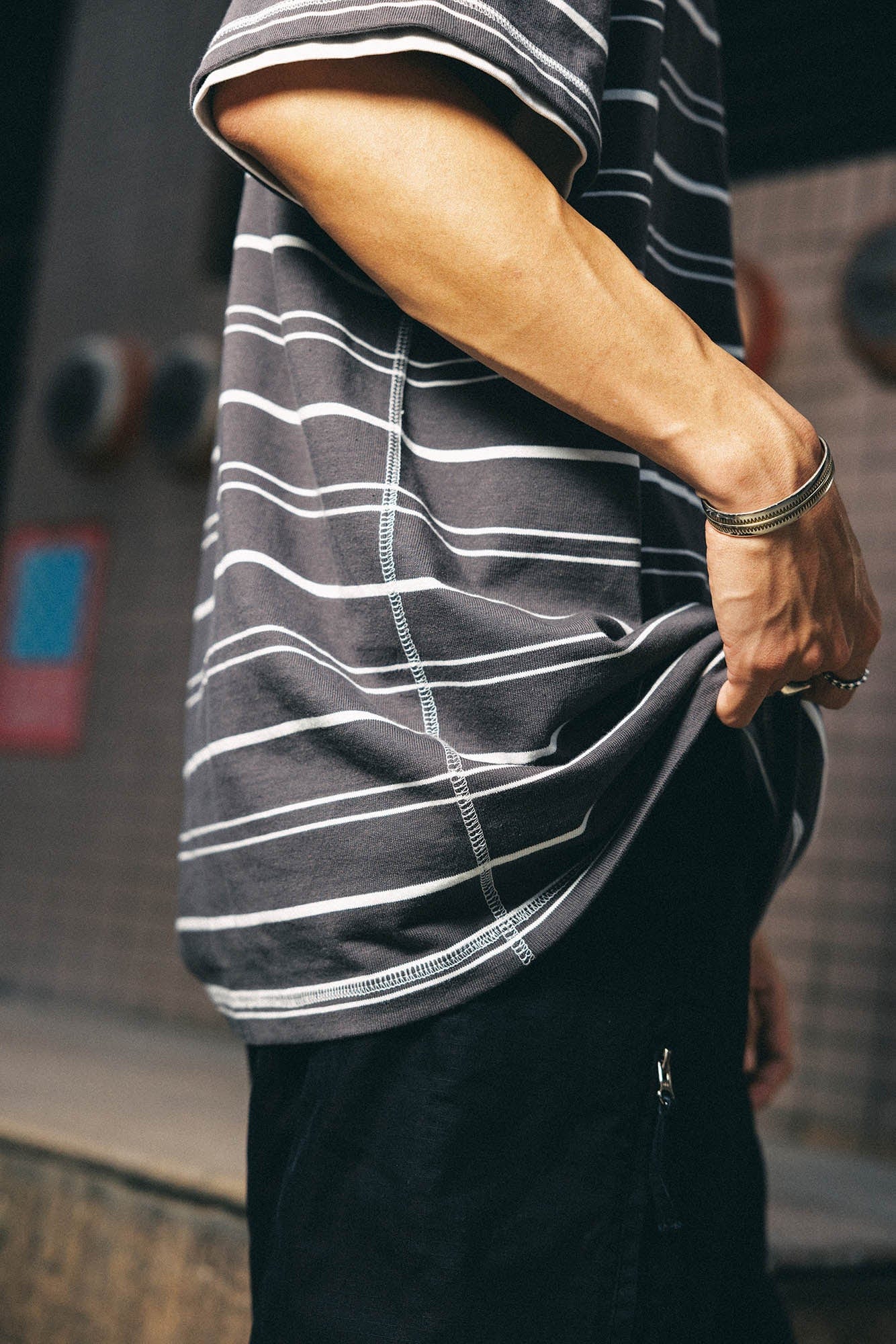 BANANA CLUB Striped Stitch Pocket Raglan T-Shirt