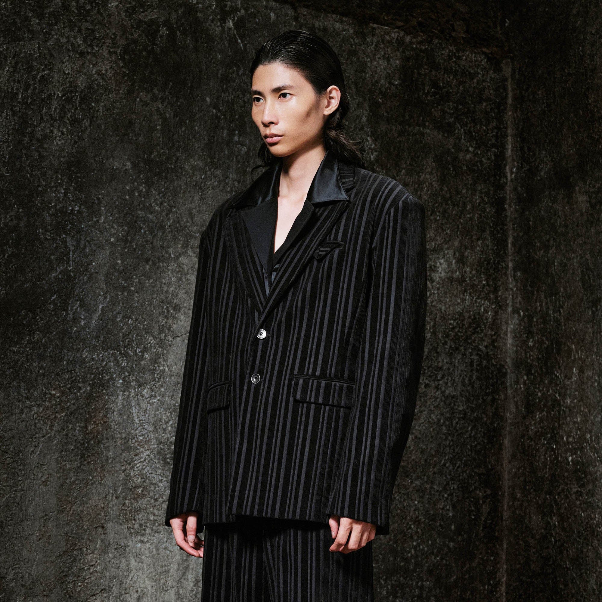 ILNya Nieternite Nifutur Corduroy Stripe Panel Satin Lapel Blazer