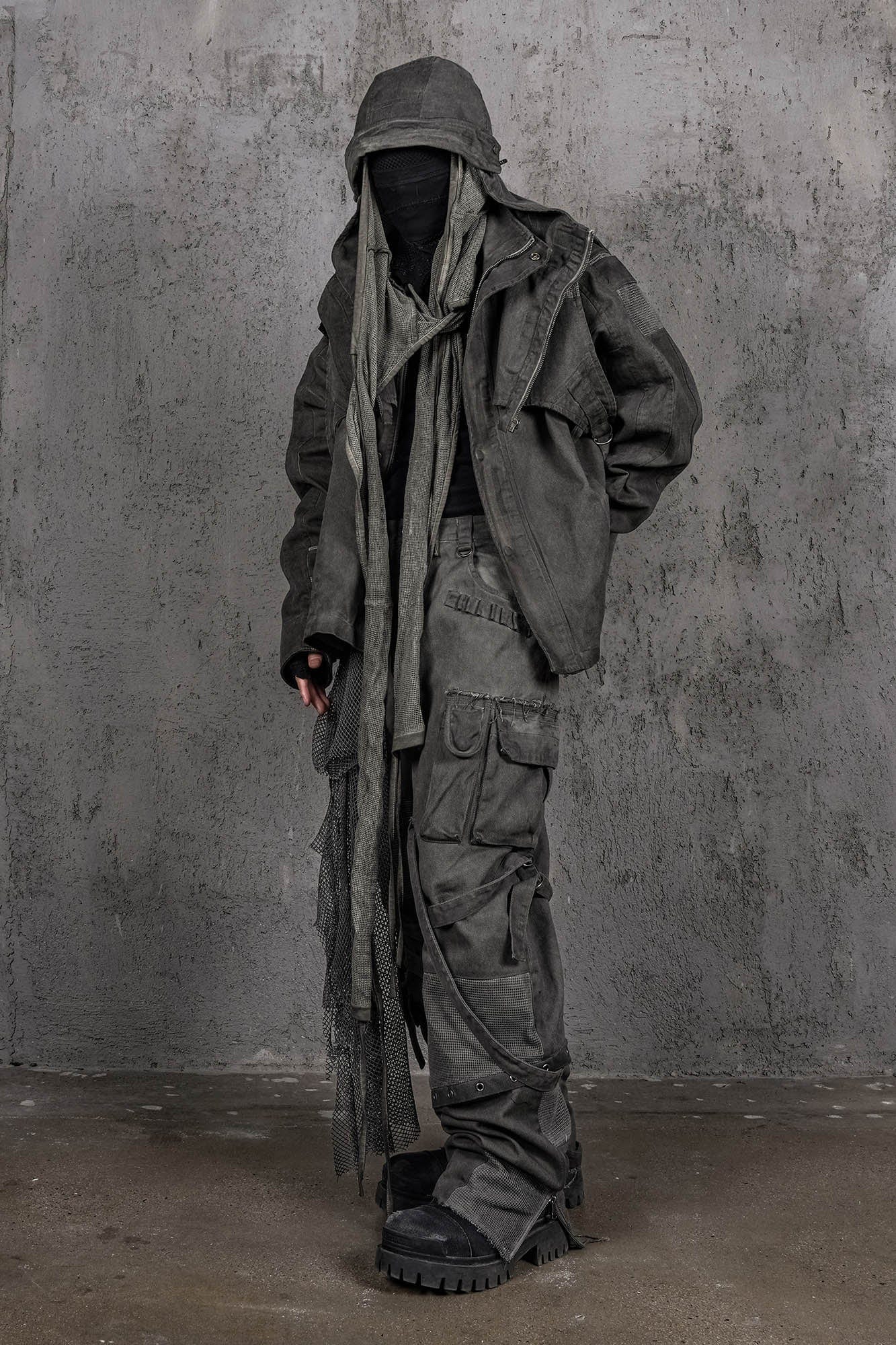 UNDERWATER Scavenger Hooded Vest