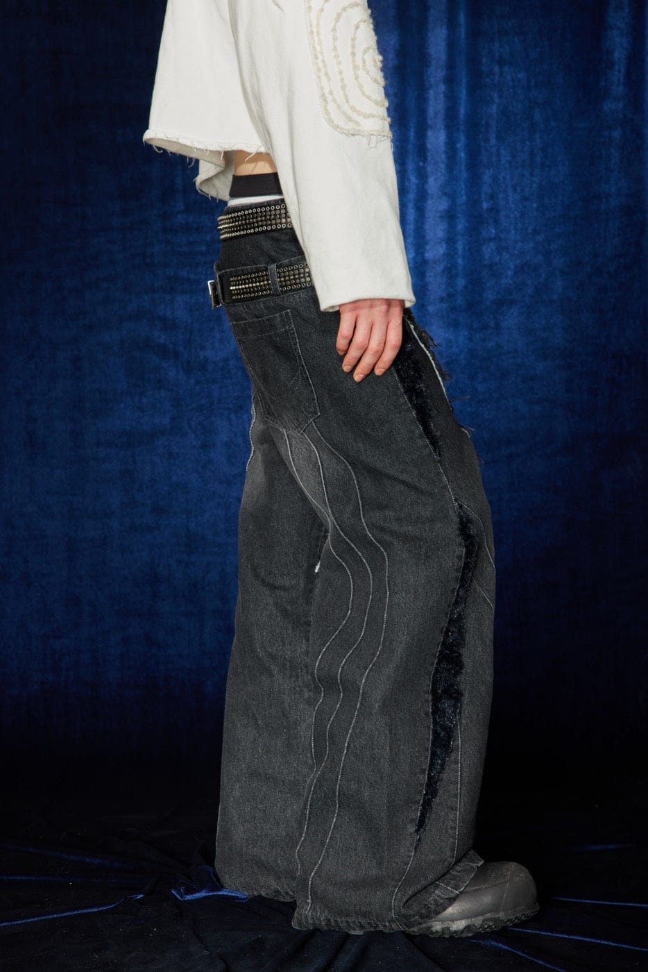 DND4DES Raw-Edge Faux Fur Spliced Jeans