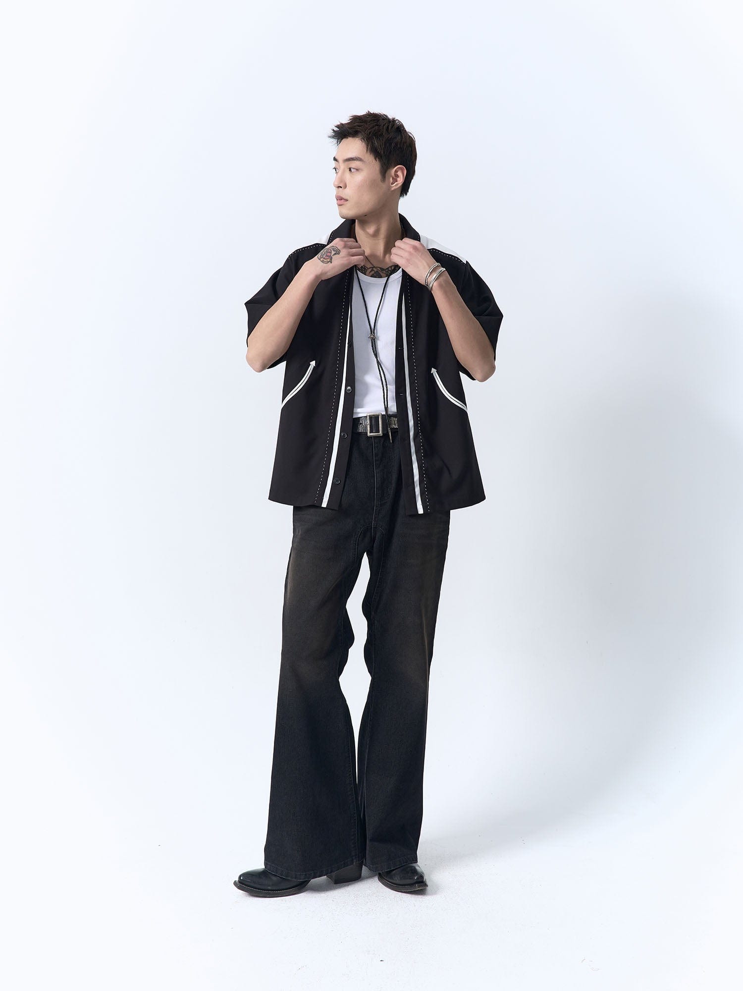 IN EXISTENCE Contrast-Panel Stitch Half Shirt
