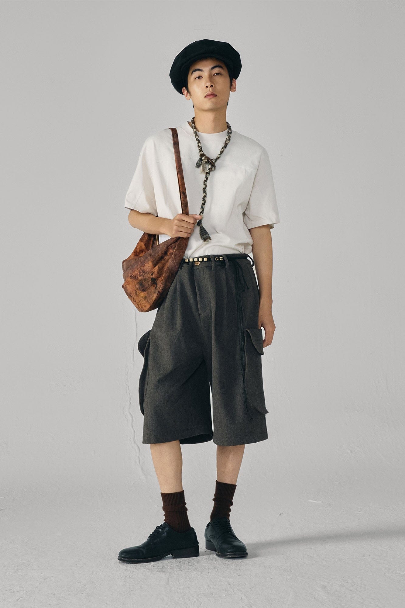 GONGHE REPUB Retro Pleated Multi-Pocket Shorts