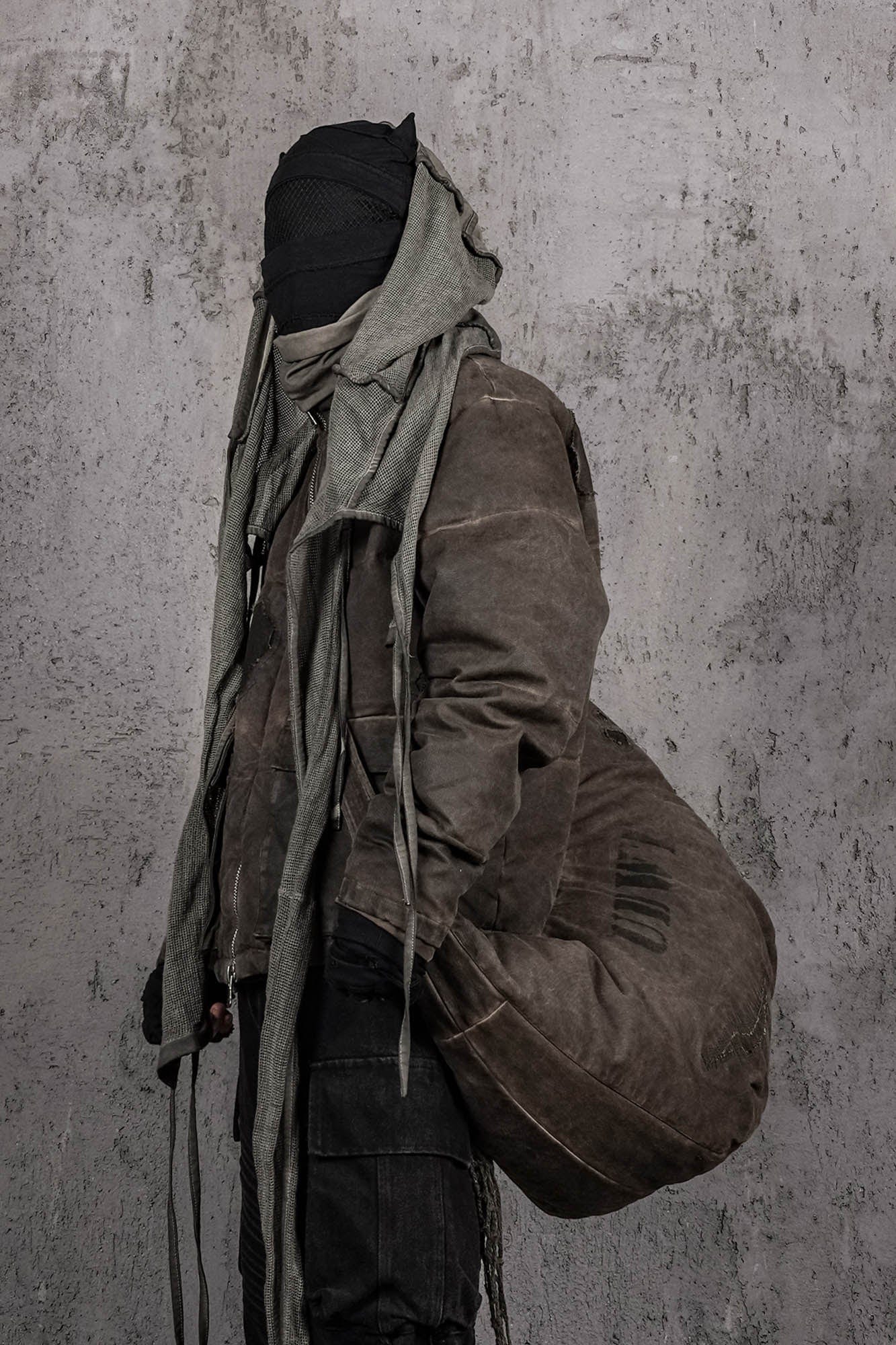 UNDERWATER Distressed Wanderer Crescent Bag