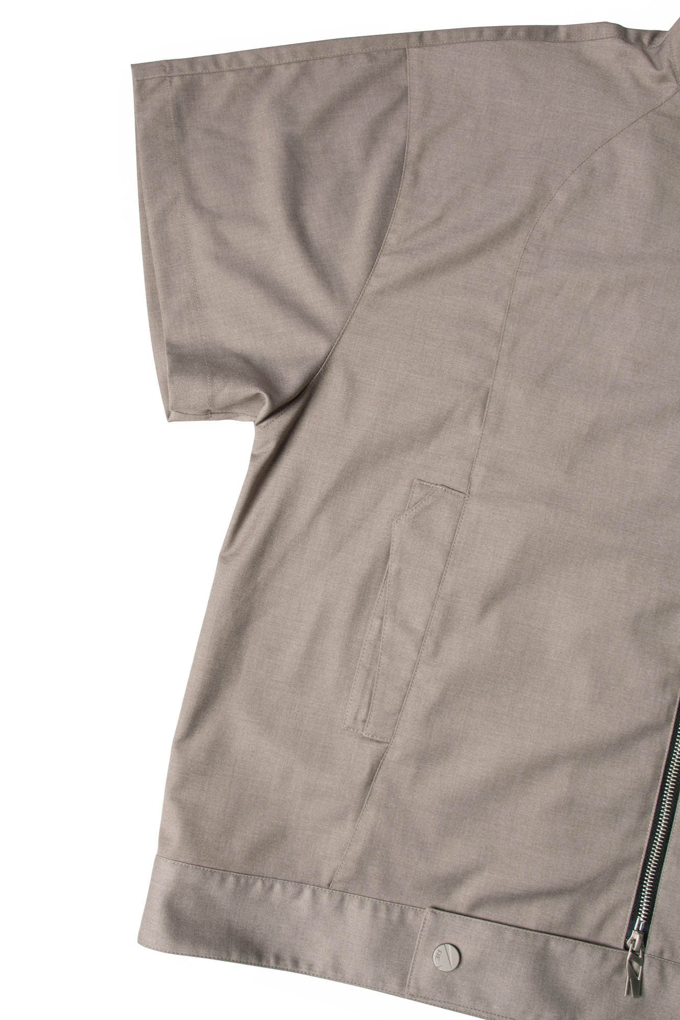 RELABEL Utility Stand Collar Half-Sleeve Jacket