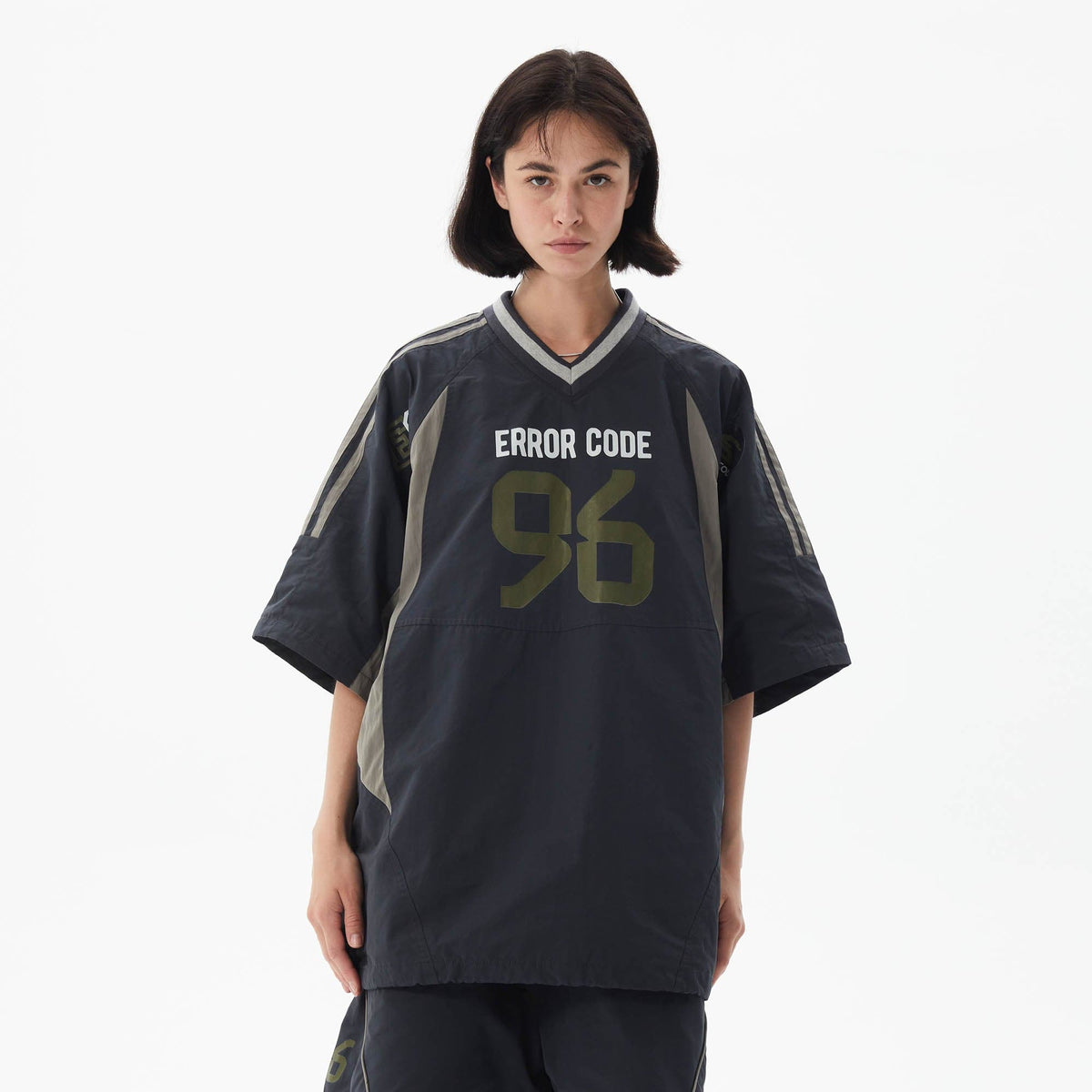 ERROR CODE ROBOT Athletic No.96 Spliced V-Neck Jersey