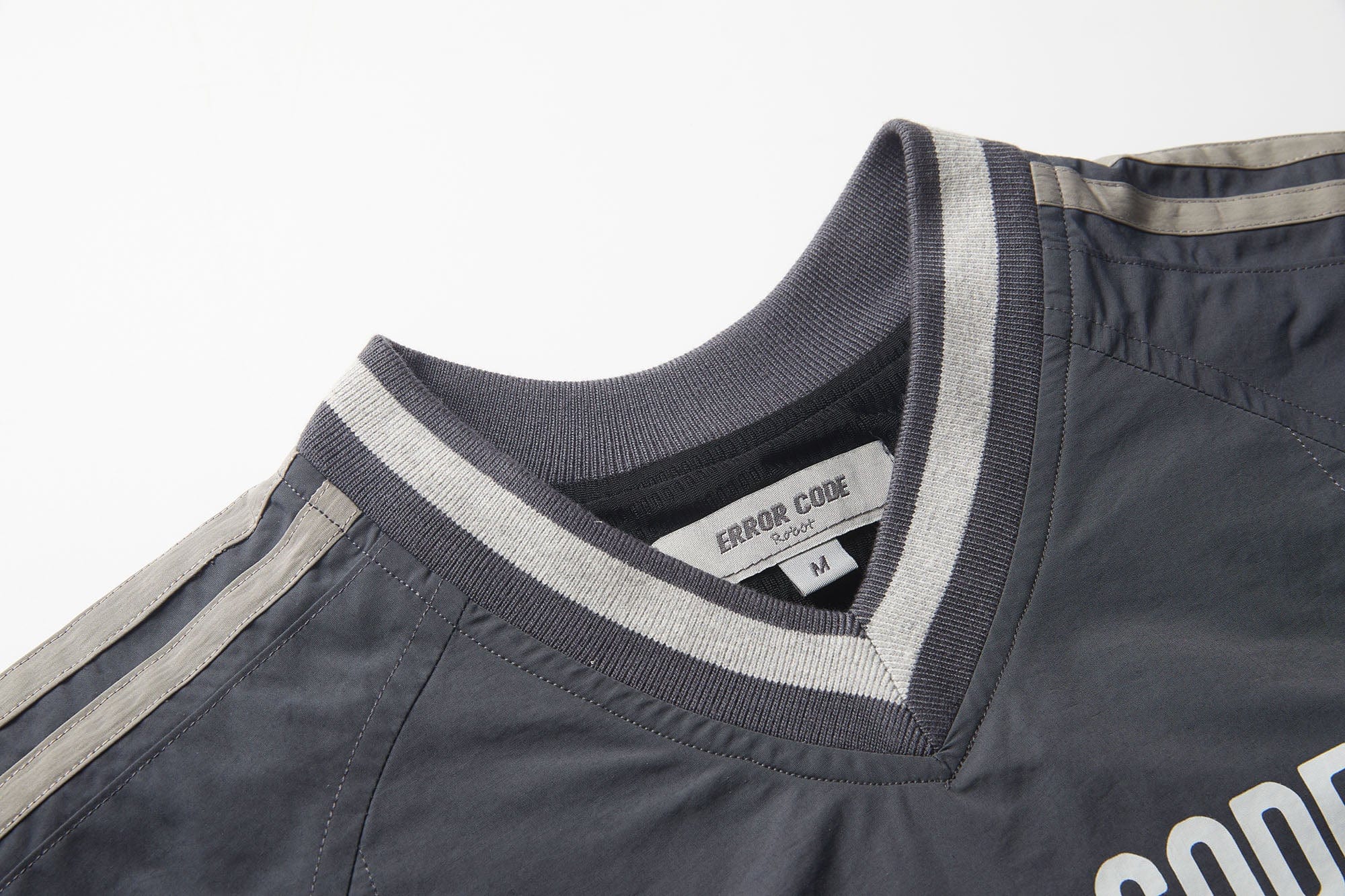 ERROR CODE ROBOT Athletic No.96 Spliced V-Neck Jersey