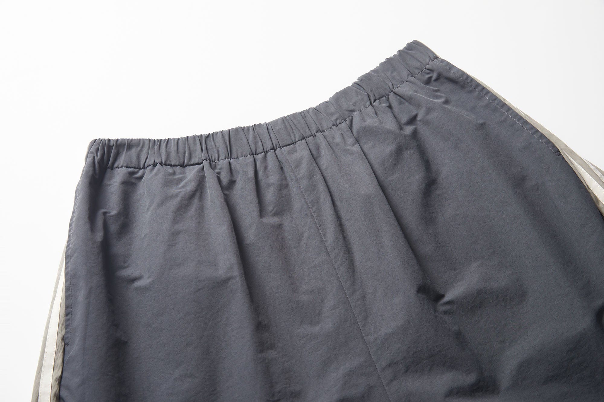 ERROR CODE ROBOT Athletic Contrast Spliced Shorts
