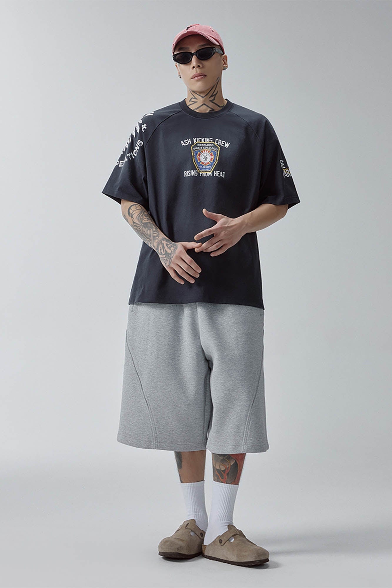 F2CE Distressed Badge Graphic Raglan T-Shirt