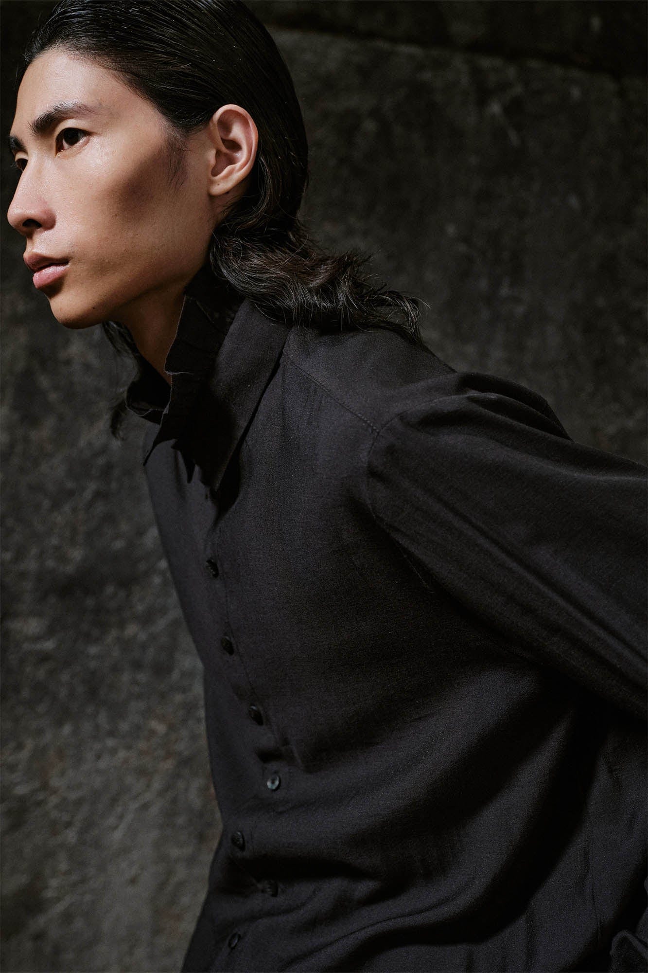 ILNya Nieternite Nifutur Ruffle-Neck Satin Shirt