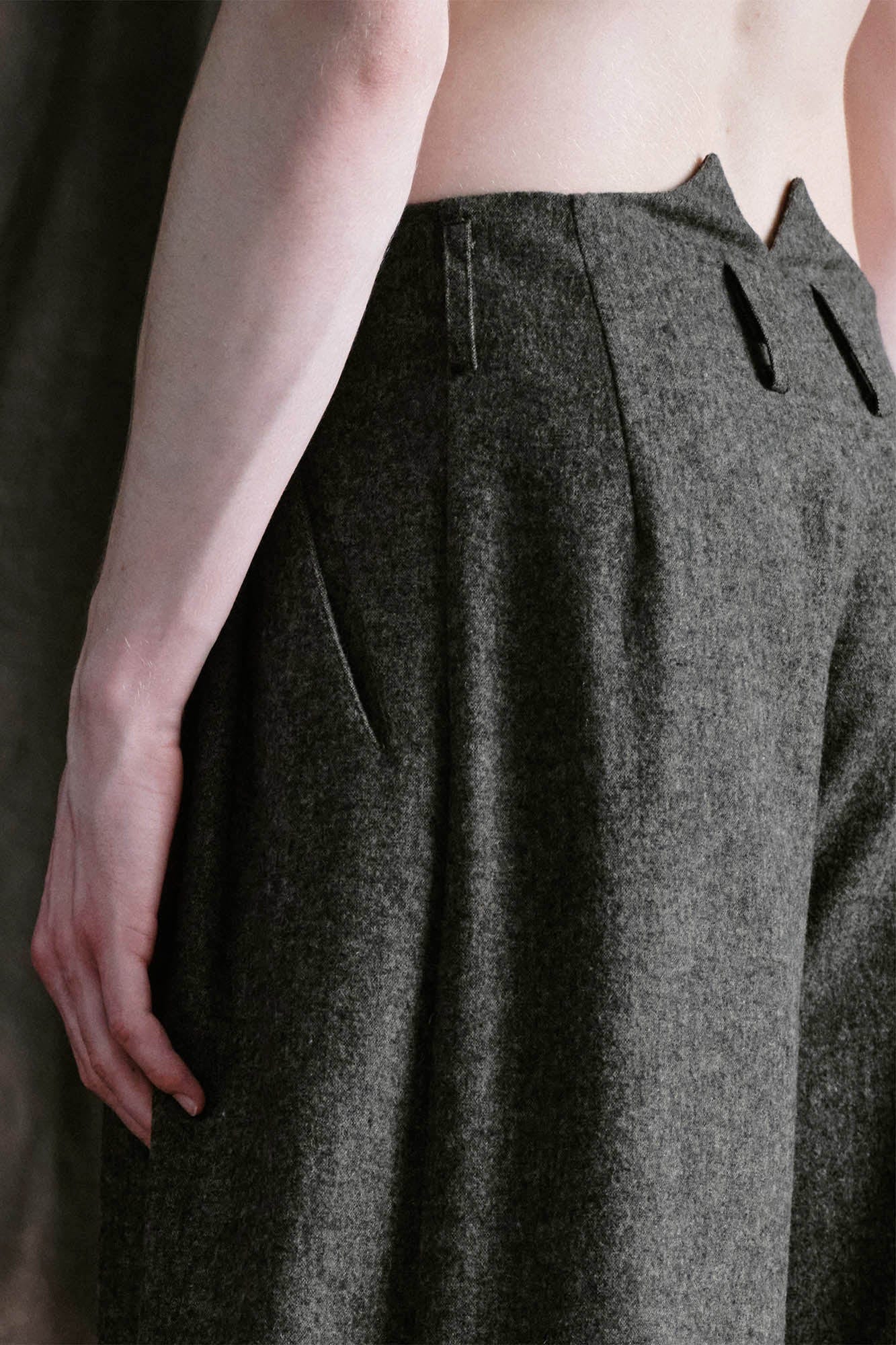 ILNya Nieternite Nifutur Crinkled Wool-Blend Voluminous Trousers