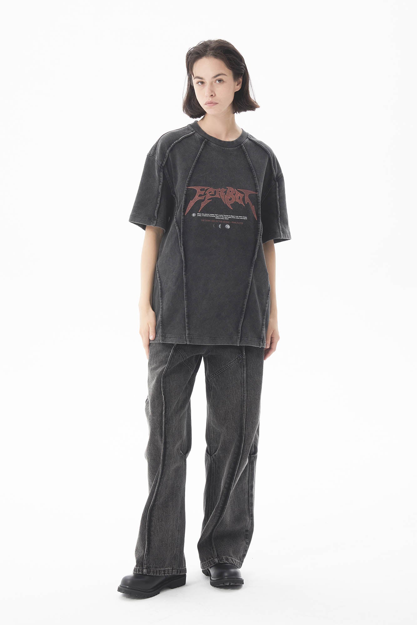 ERROR CODE ROBOT Middle Spliced Faded Jeans