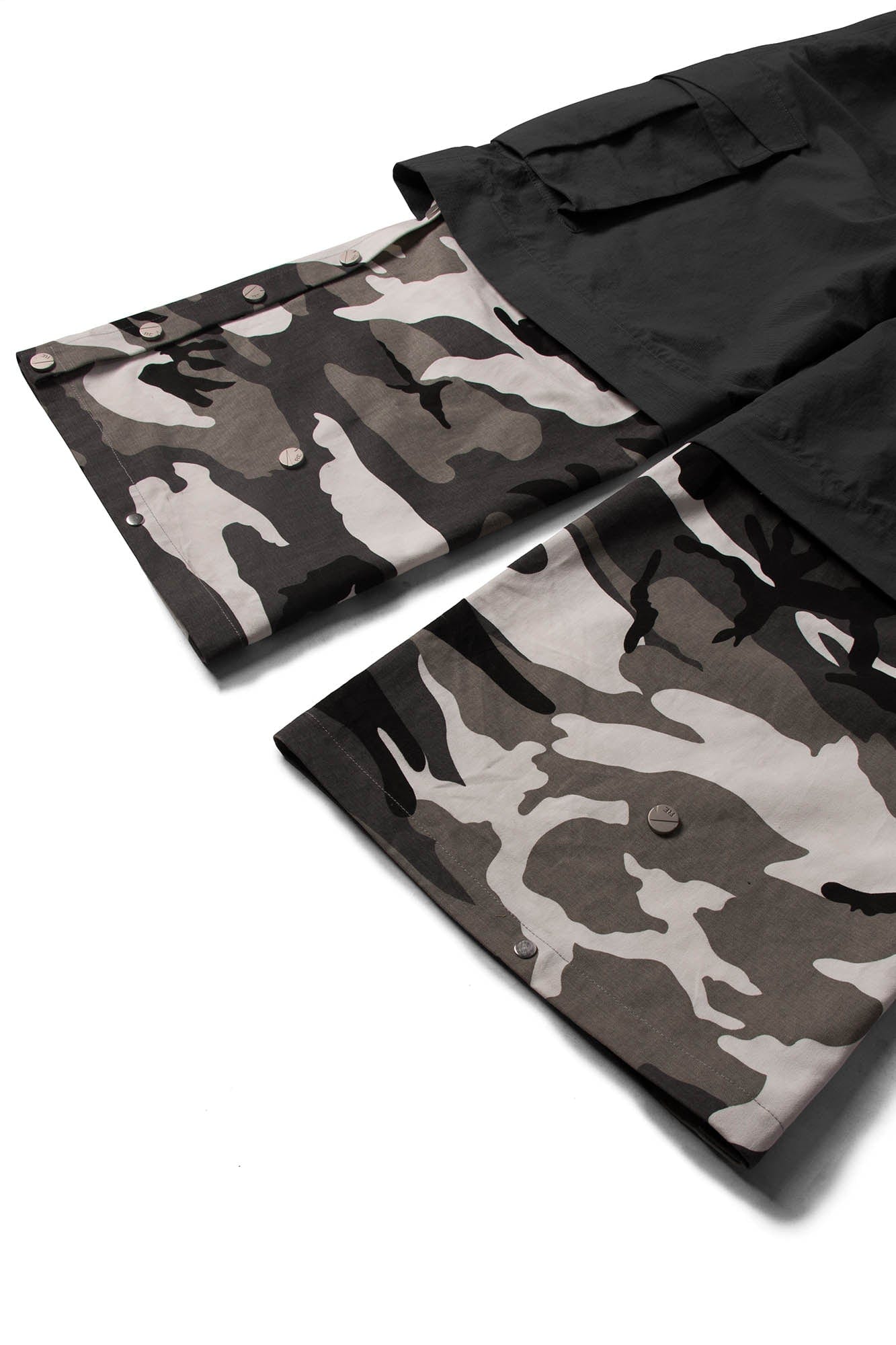 RELABEL Multi-Way Convertible Camo-Leg Cargo Pants