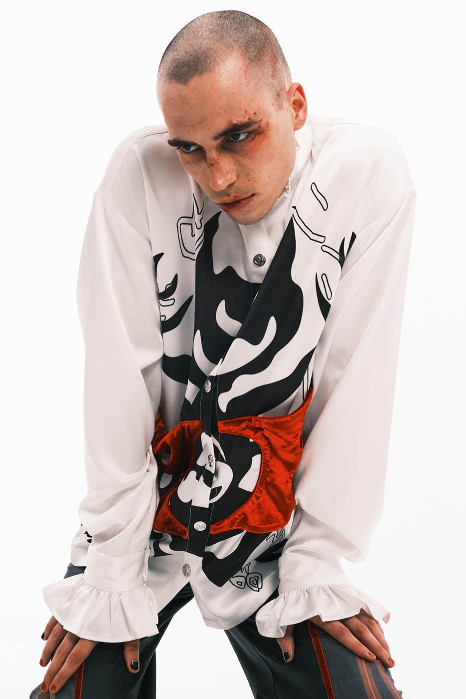 EMBRYO Demon Ruffle-Collar Buttoned LOGO Pleated Shirt
