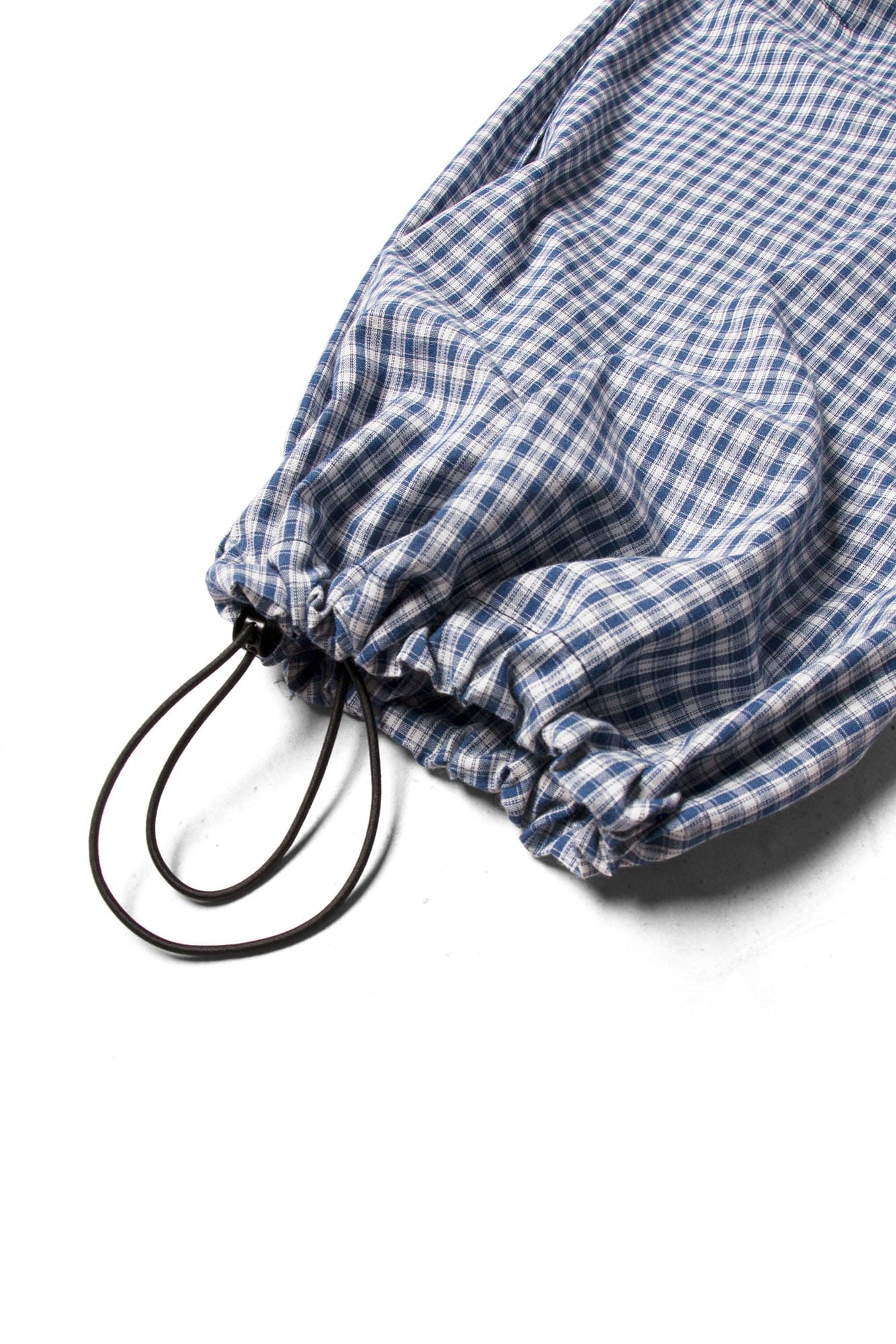 RELABEL Detachable Scarf Grid Pleated Pants