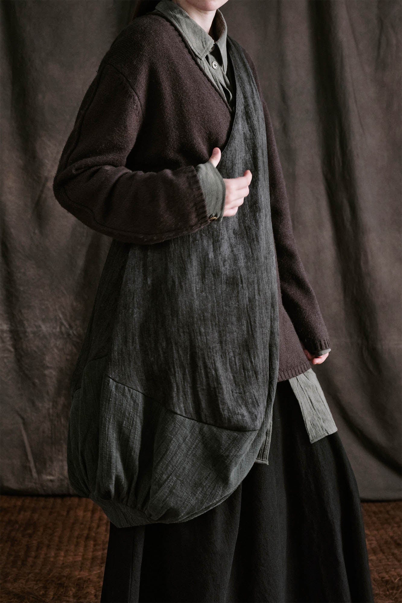 ILNya Nieternite Nifutur Draped Crescent Oversized Tote