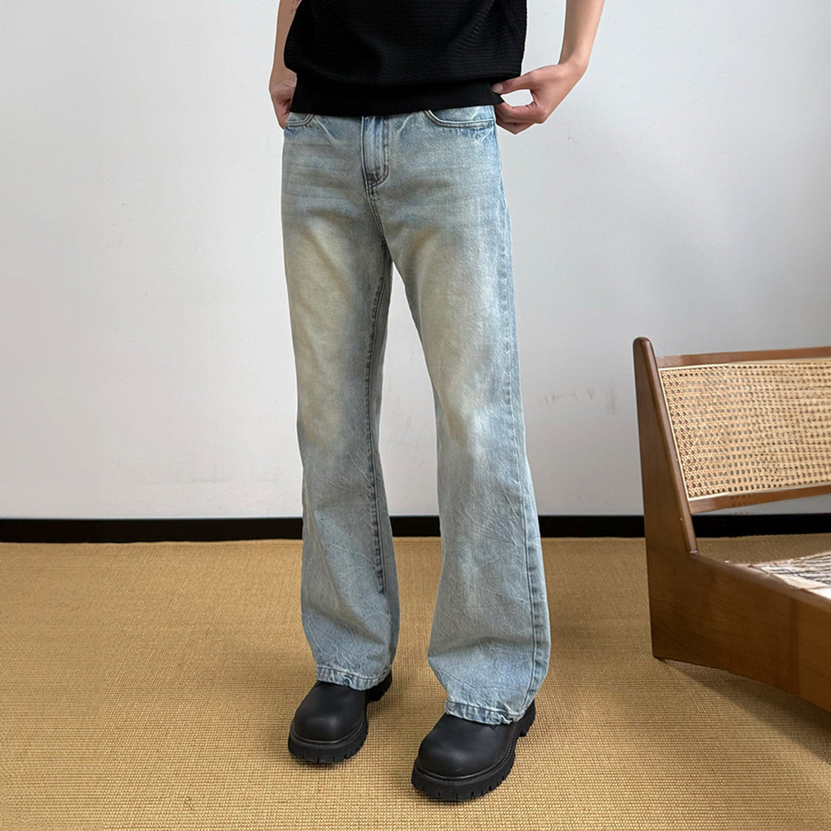 KREATE Classic Washed Straight-Leg Jeans