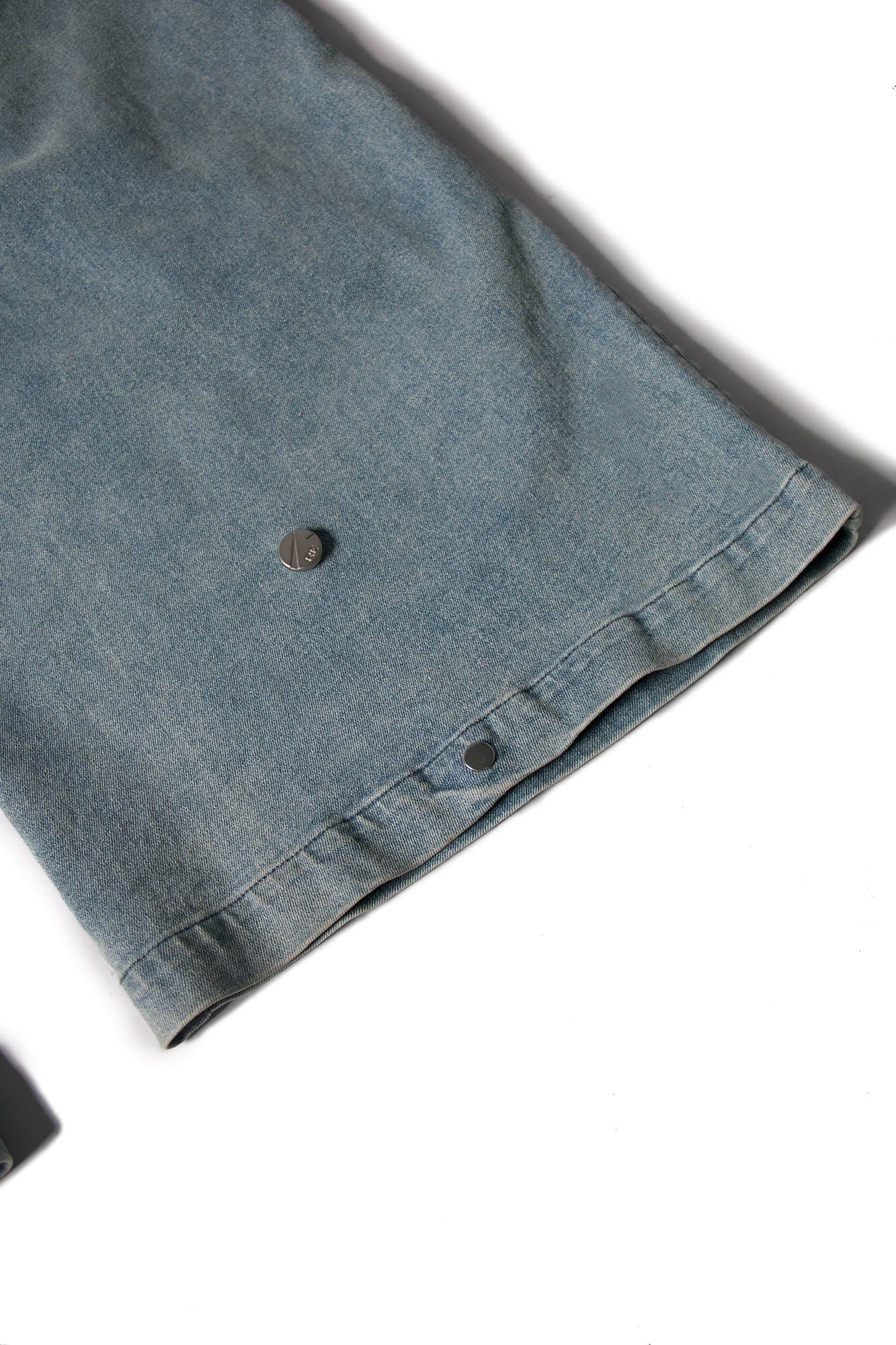 RELABEL Washed Pleated Waist Baggy Jeans