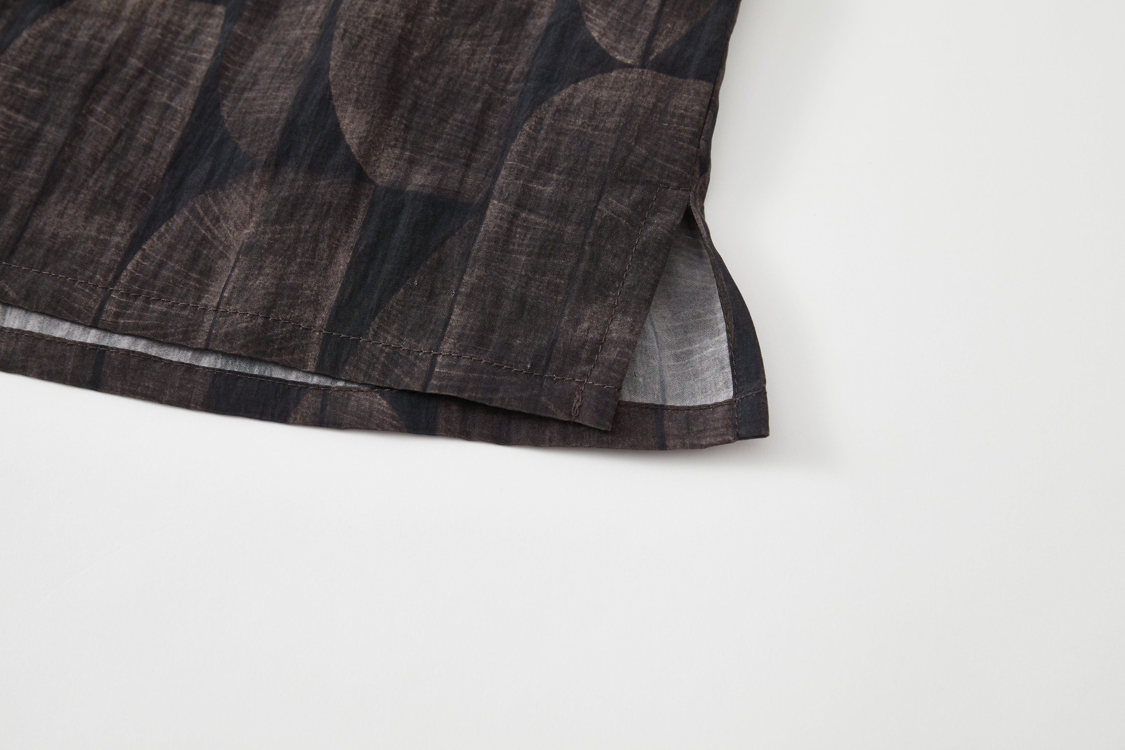 OPICLOTH Retro Textured Leaf Full-Print Half Shirt