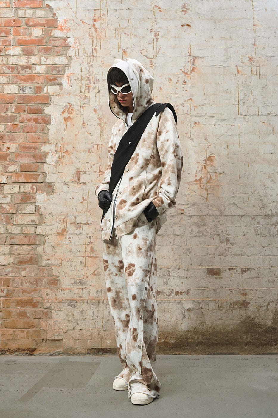RELABEL Washed Cement-Dyed Double-Hat Zip-Up Hoodie