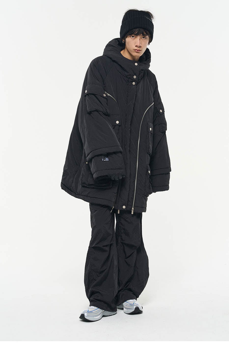 RELABEL Drawstring Pleated Wide-Leg Pants
