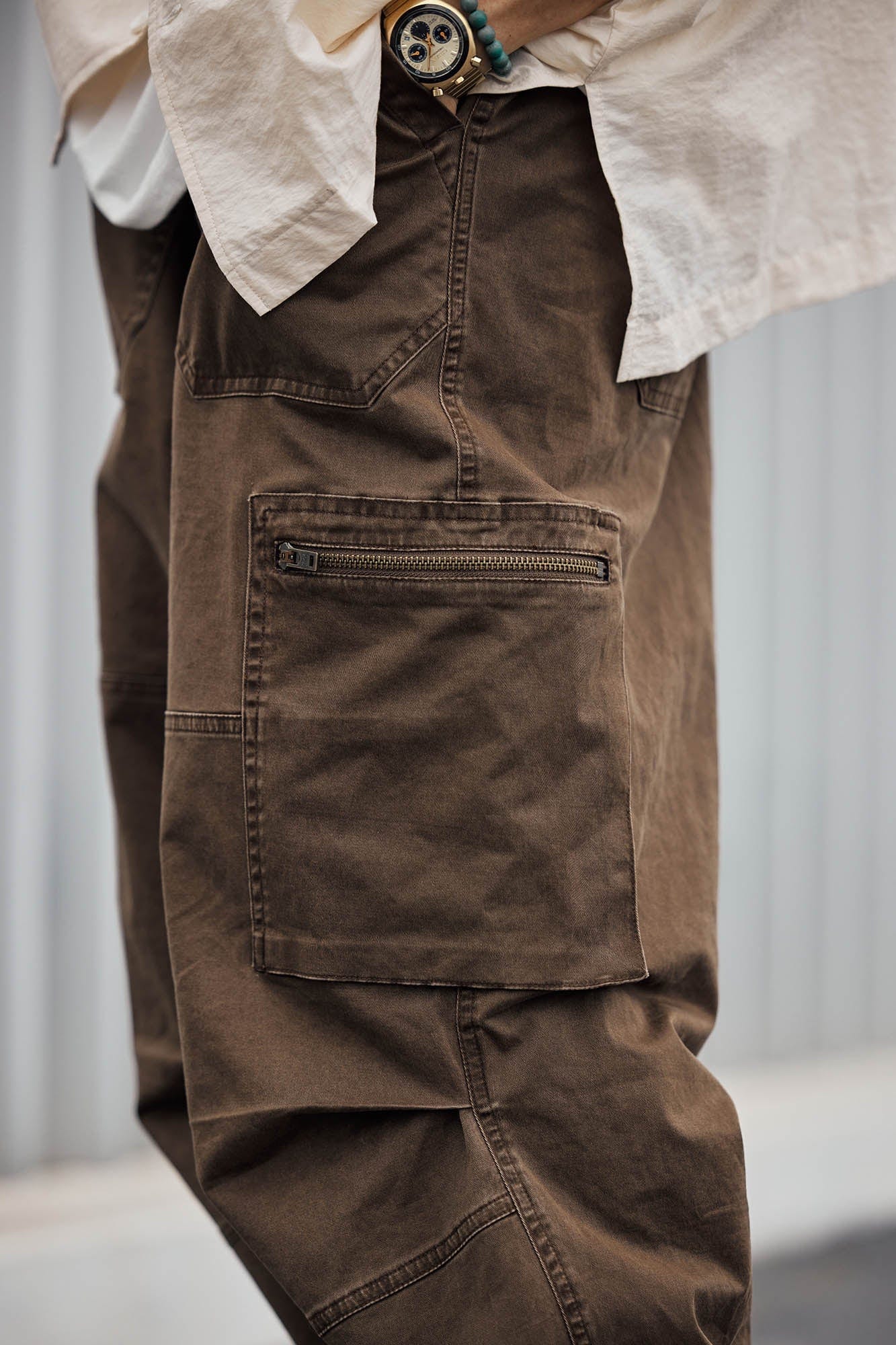 BANANA CLUB Zippered-Hem Multi-Pocket Crinkled Cargo Pants