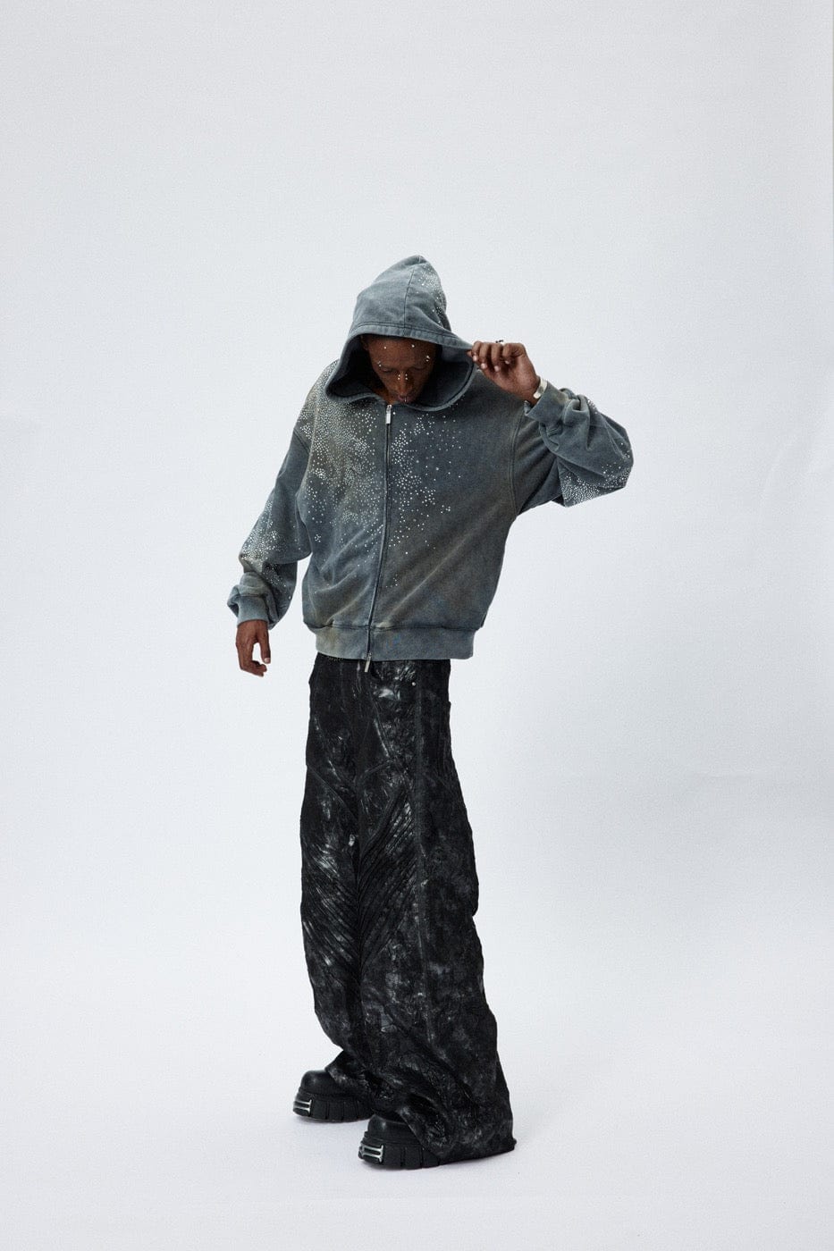 DND4DES Diamond Distressed Zip-Up Hoodie