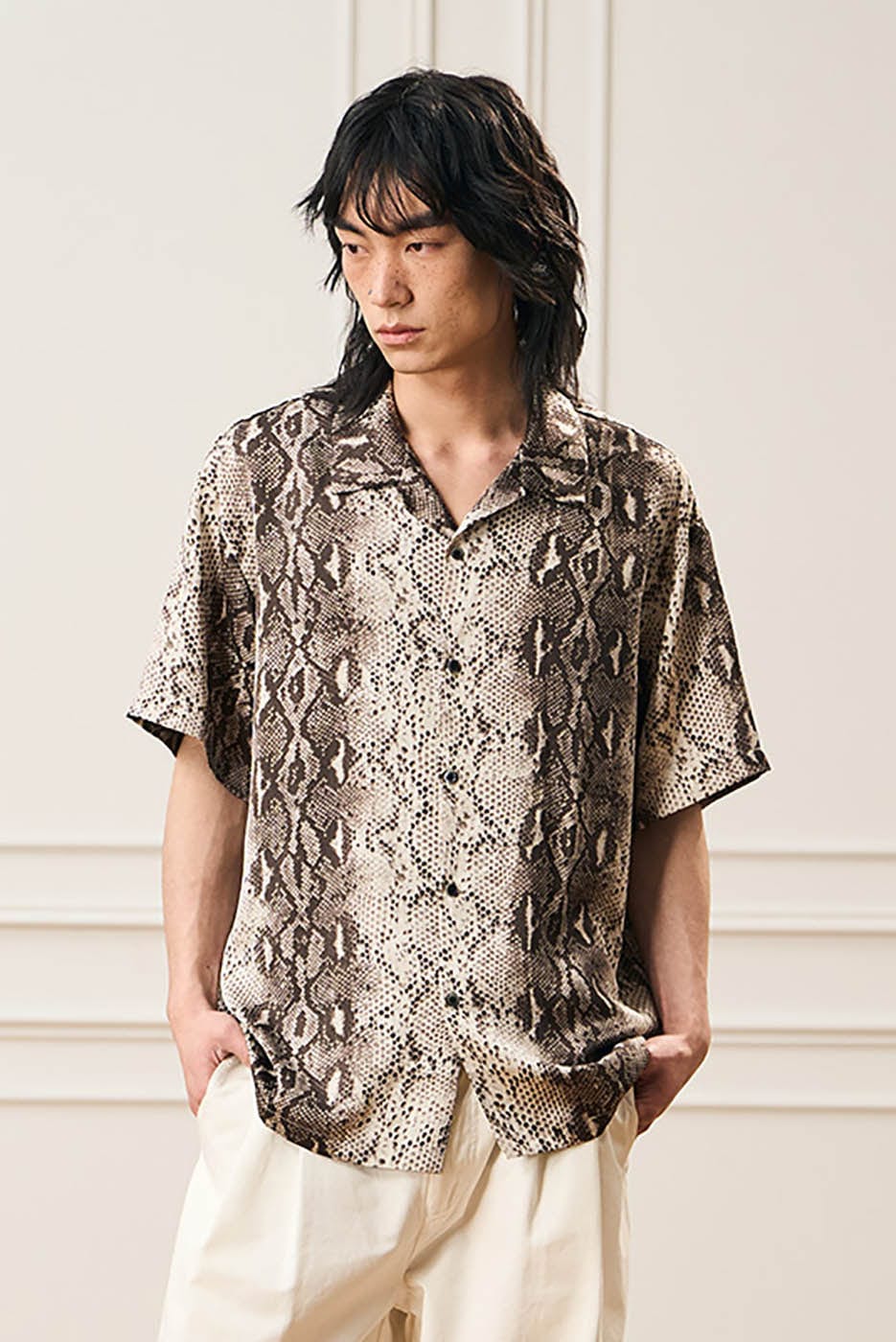 EPIC POETRY Dark Serpentine Half Shirt