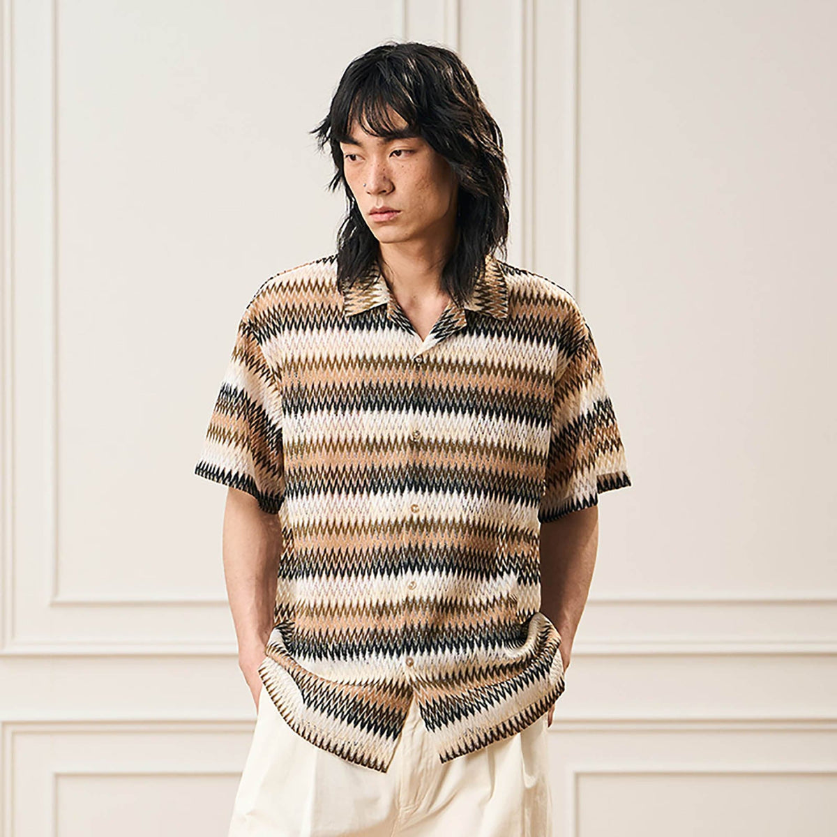 EPIC POETRY Geometric Ripple Knitted Half Shirt Brown