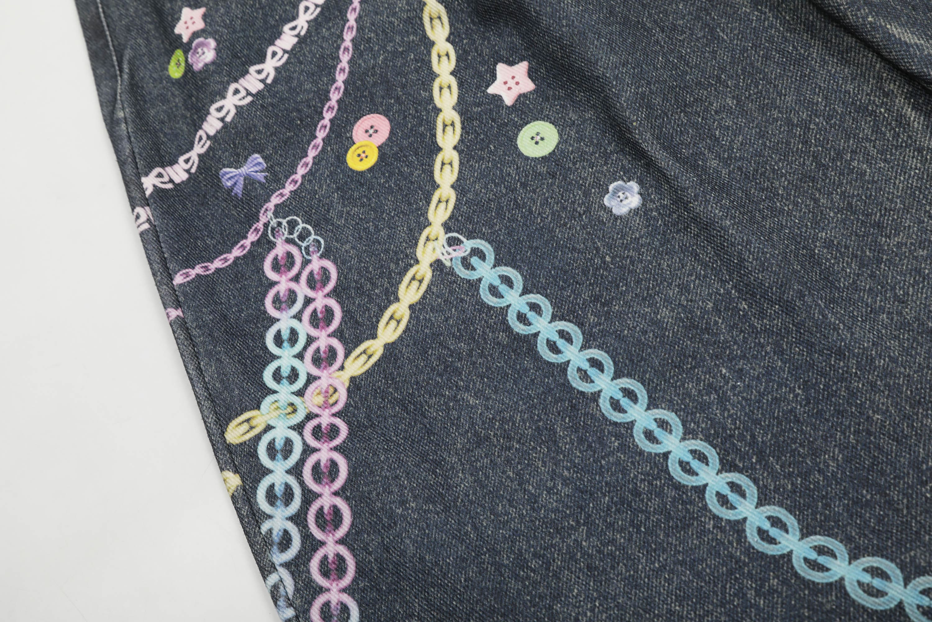 CLP Beaded Chain Graphics Wide-Leg Denim Shorts