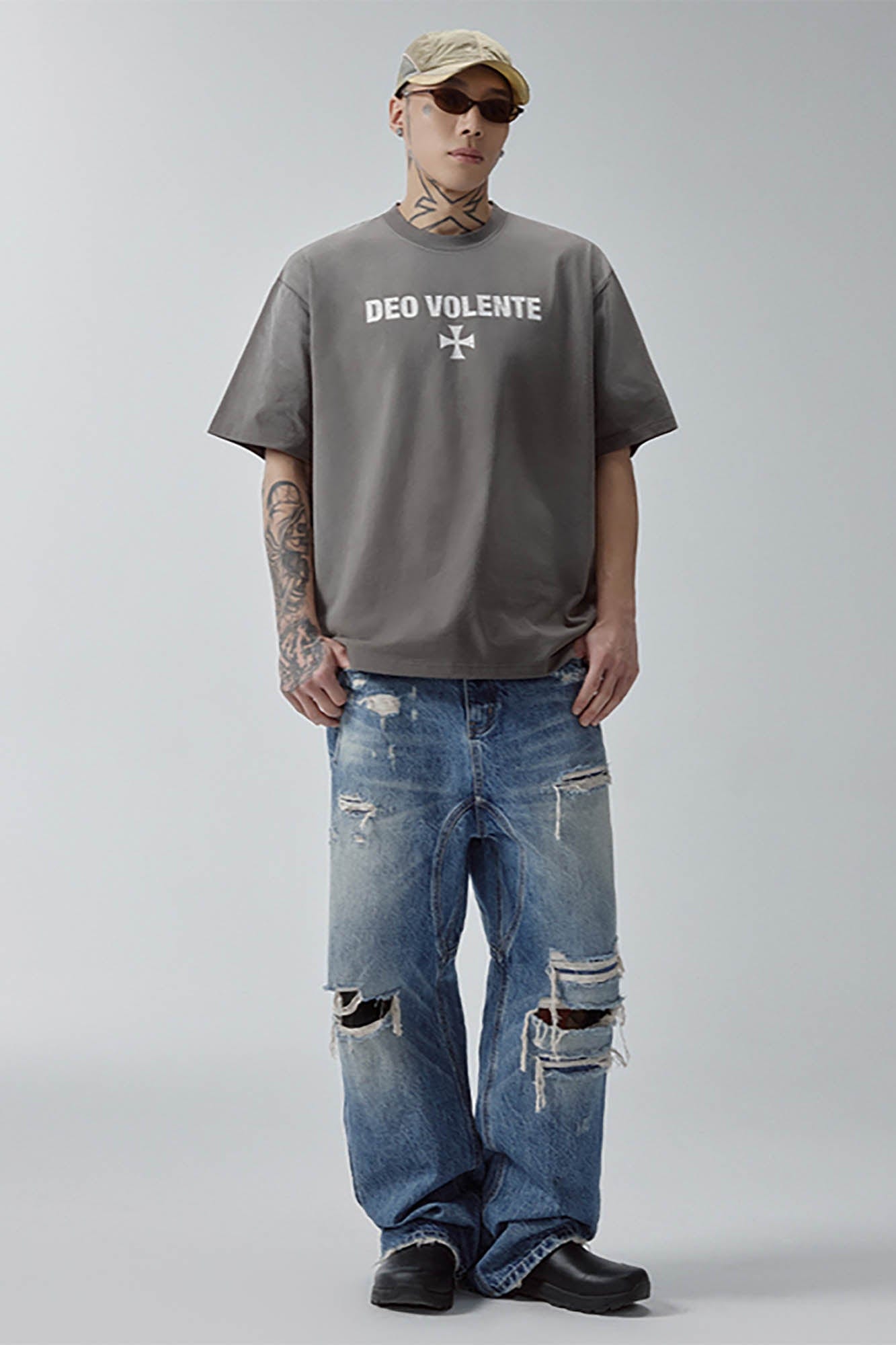 F2CE Ripped Curved Spliced Jeans