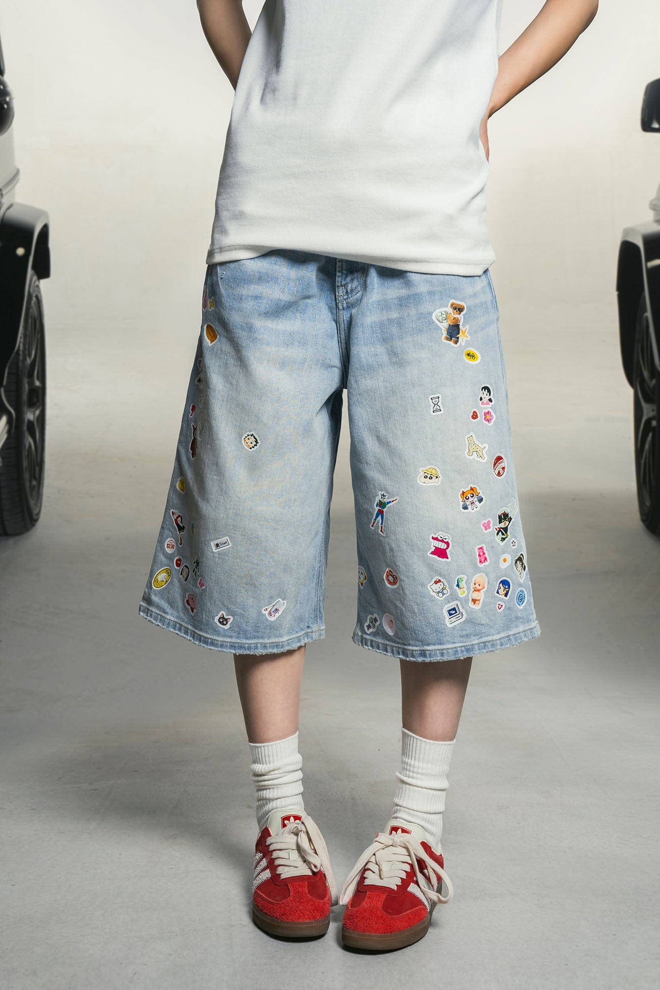 MAKEMORE Anime Sticker Washed Denim Shorts