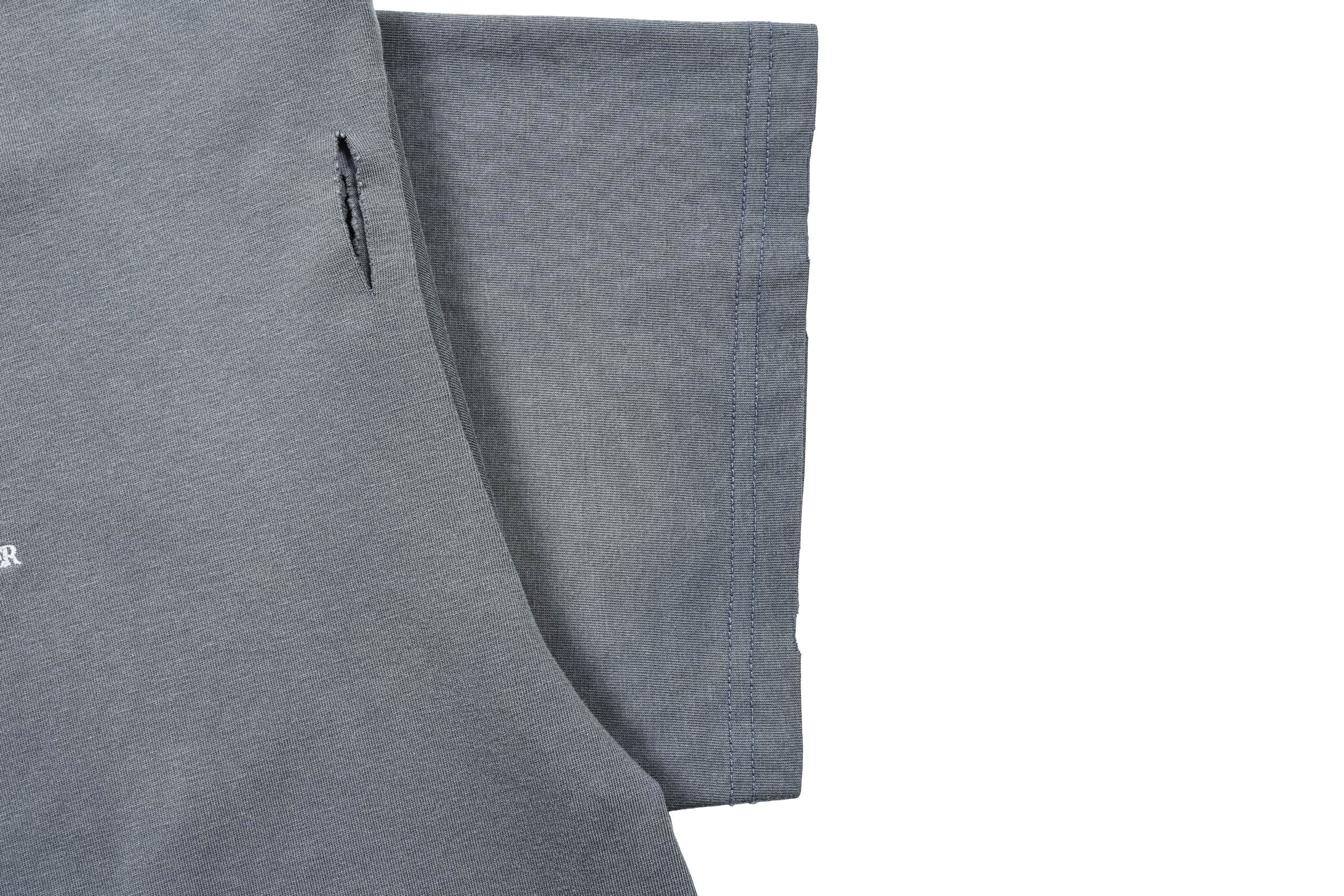 UNDERWATER Washed Ripped Gradient T-Shirt Blue
