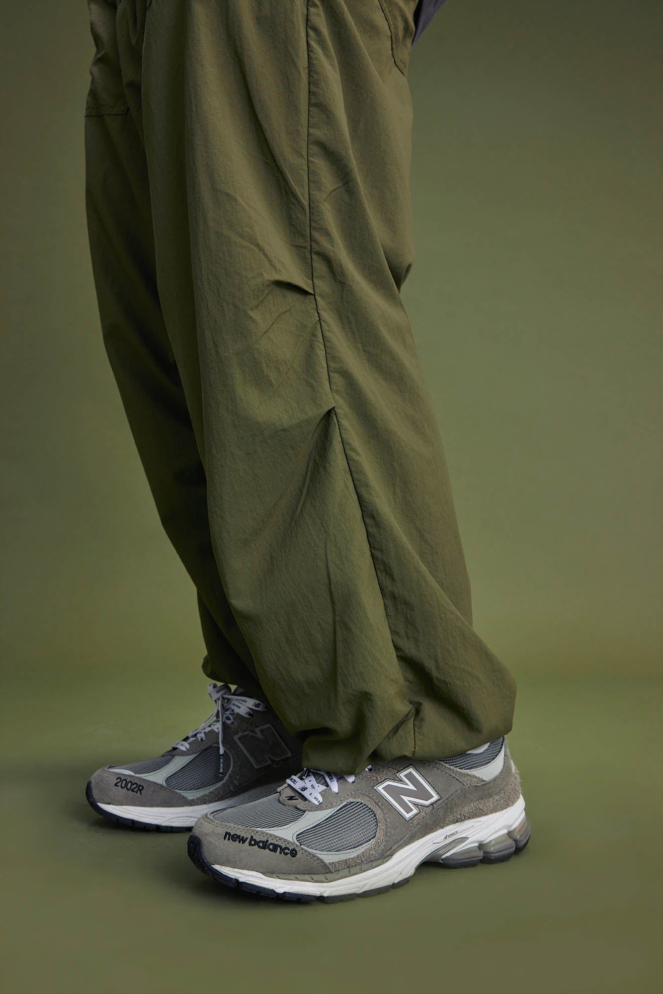 BANANA CLUB Quick-Dry Crinkled Wide-Leg Stretch Pants