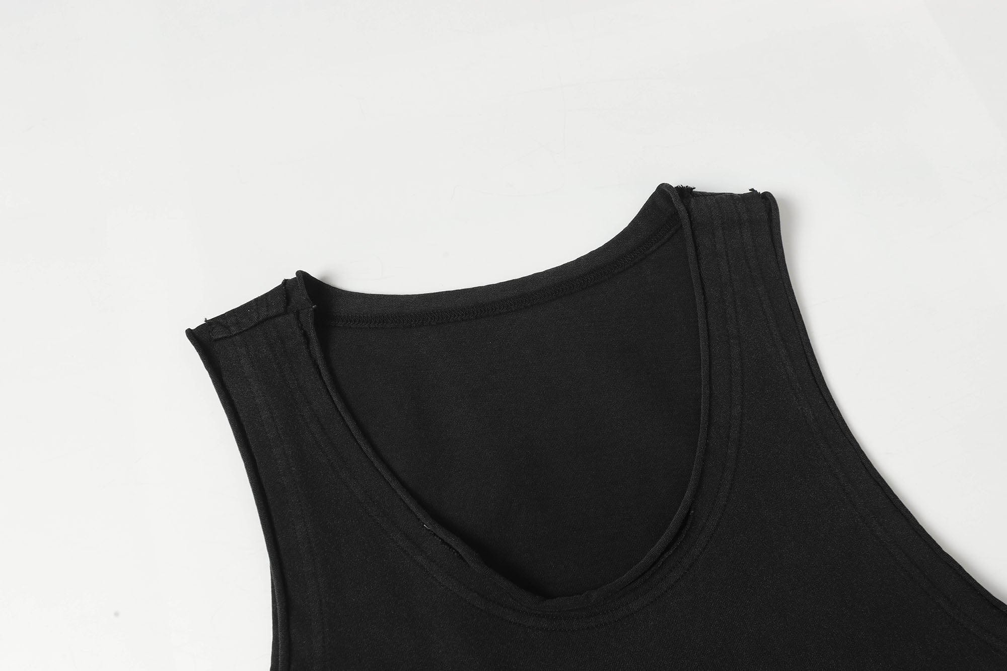 CLP Essential Washed Raw-Edge Tank Top