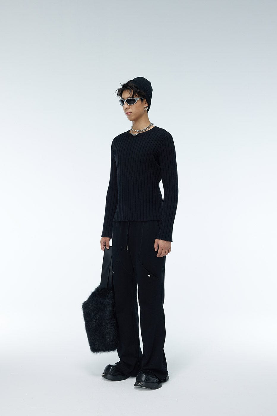 WHISTLEHUNTER Striped Logo Tag Slim-fit Sweater