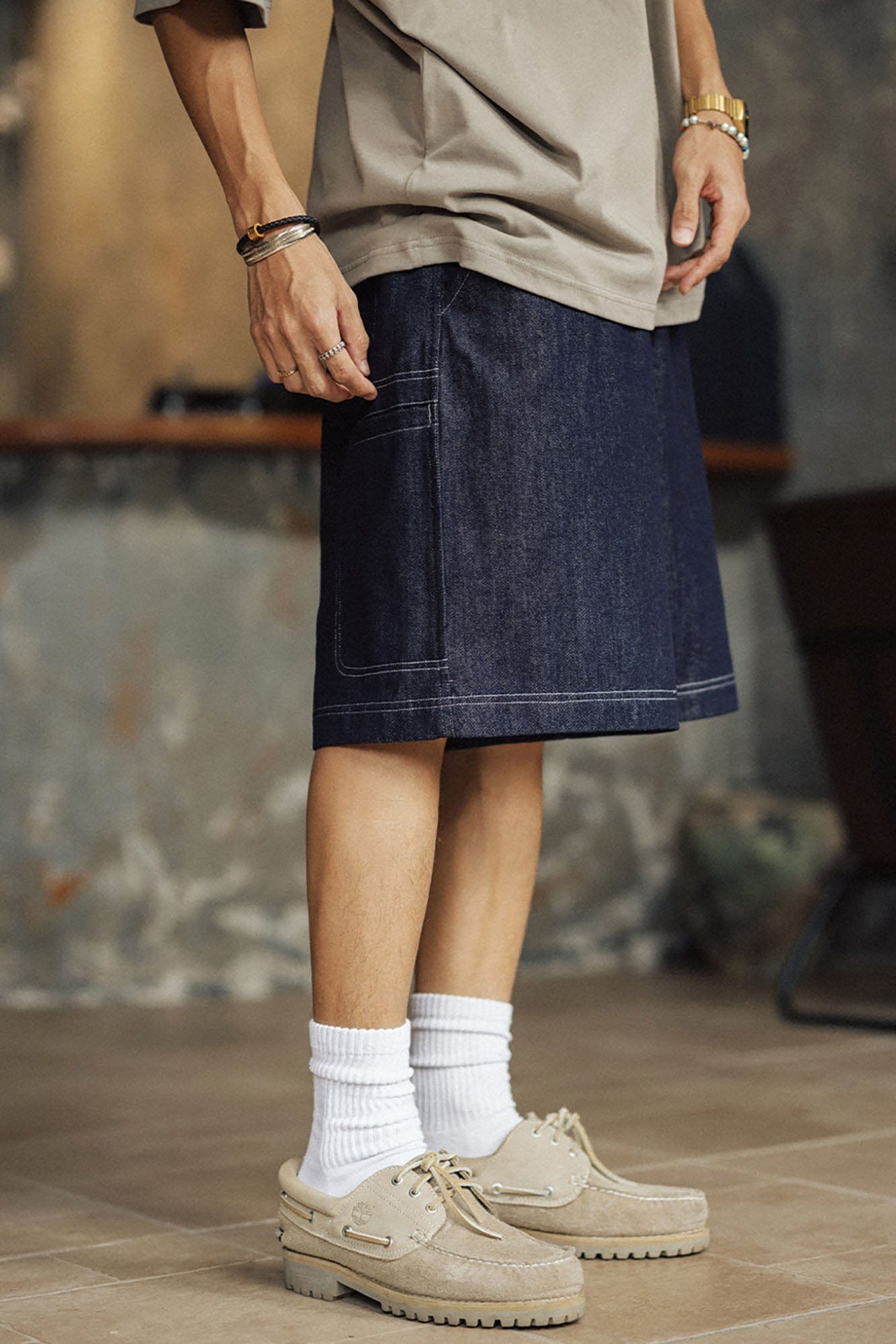BANANA CLUB Essential Multi-Pocket Raw Shorts