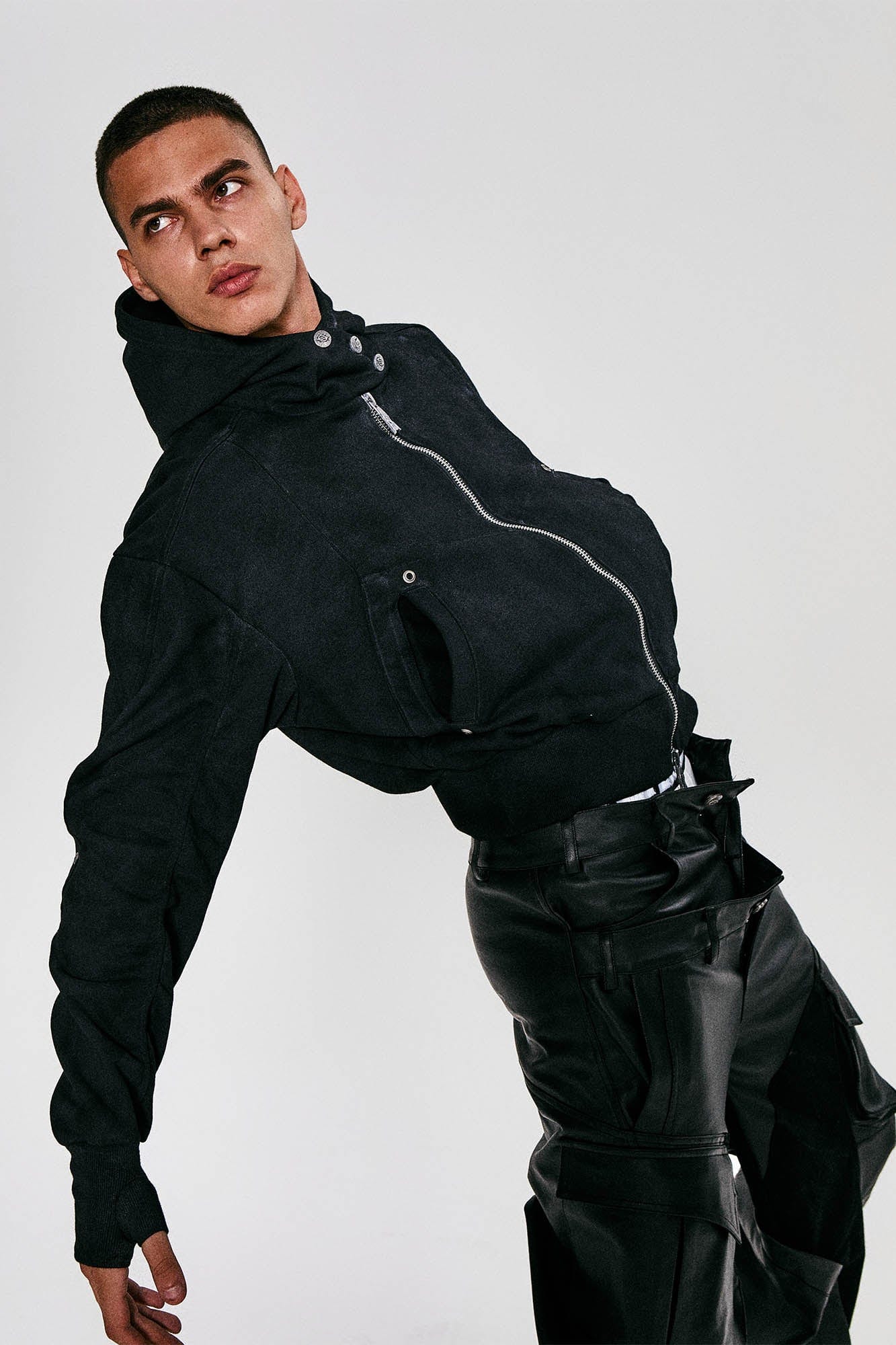 FLYERRER Grommet Spliced Zip-Up Cropped Hoodie