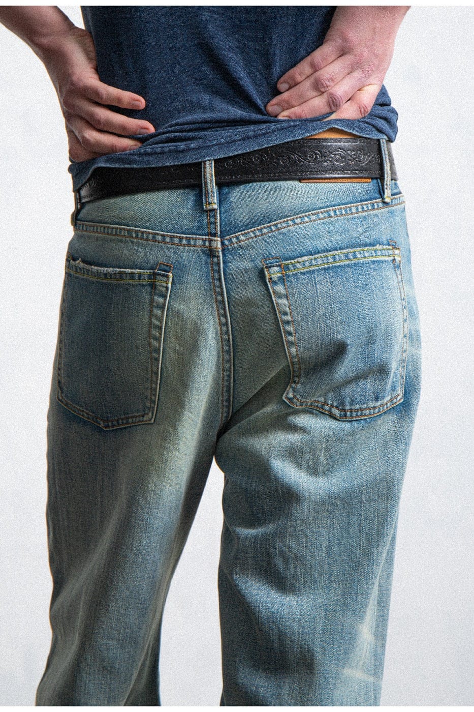 LEONSENSE Raw Edge Washed Flared Jeans