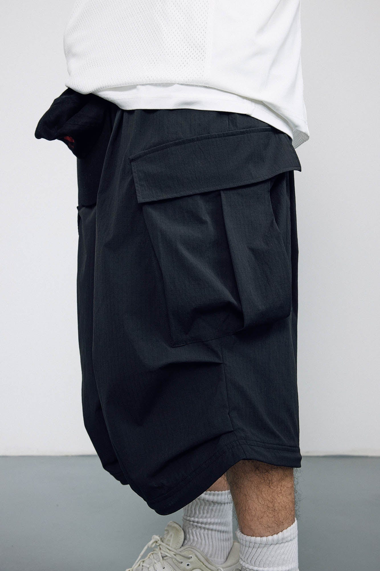 BANANA CLUB Crinkled Multi-Pocket Detachable Cargo Pants