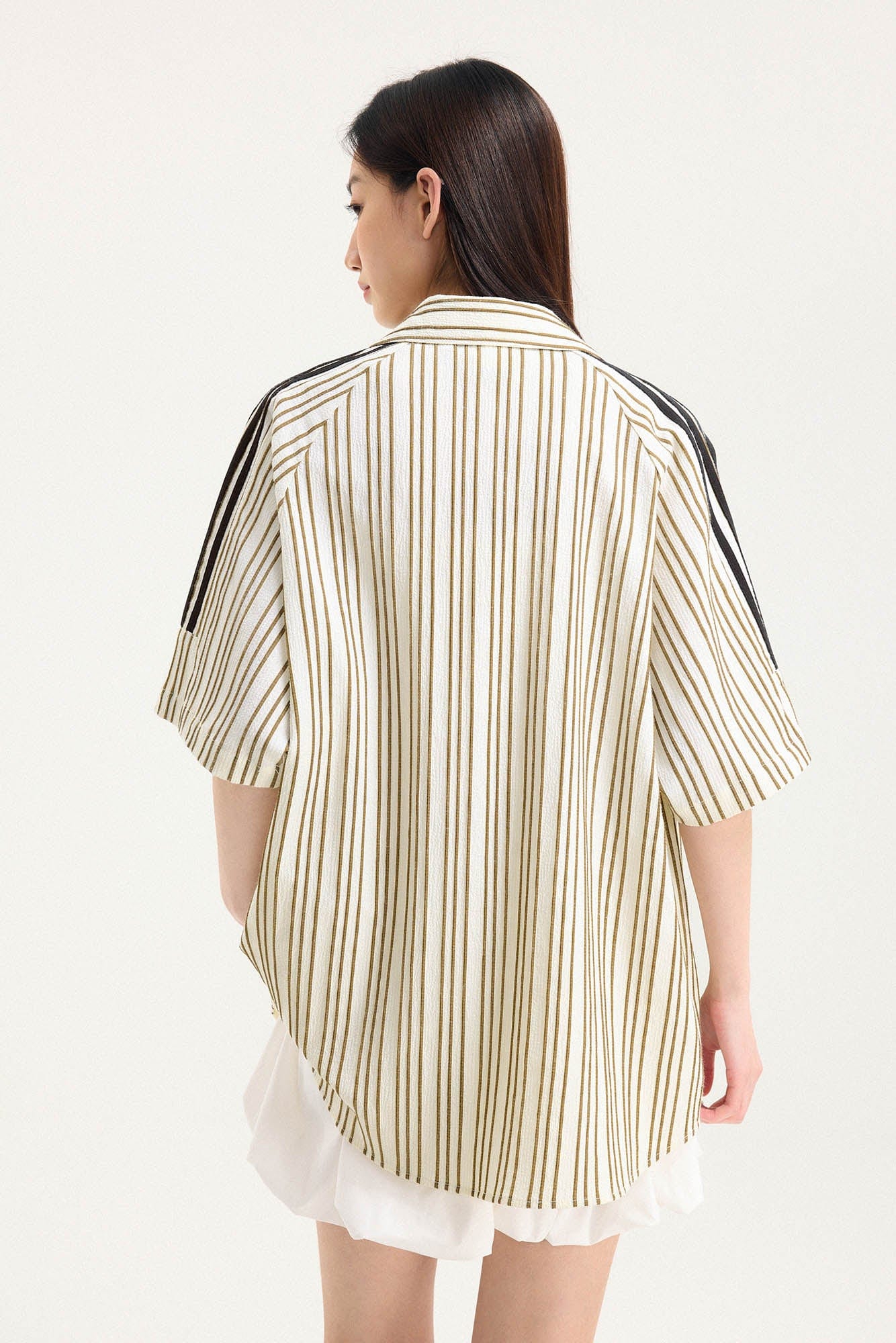 BONELESS Pinstriped Seersucker Raglan Half Shirt