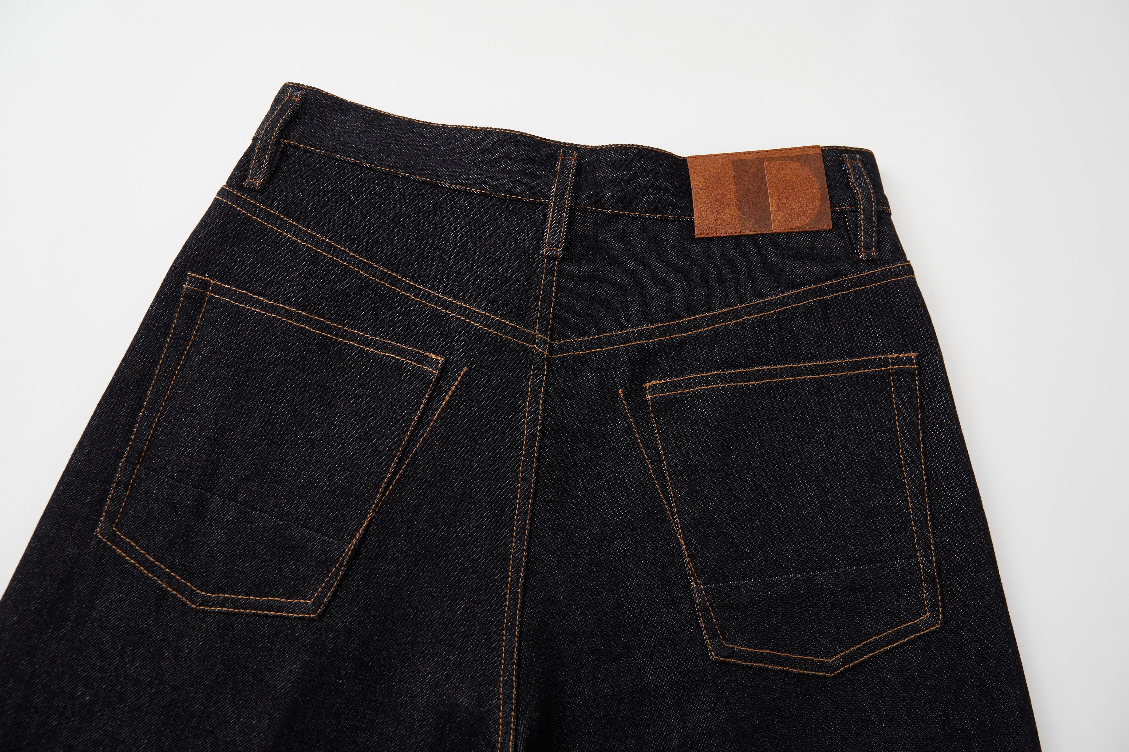 OPICLOTH Retro Washed Pleated Wide-Leg Jeans