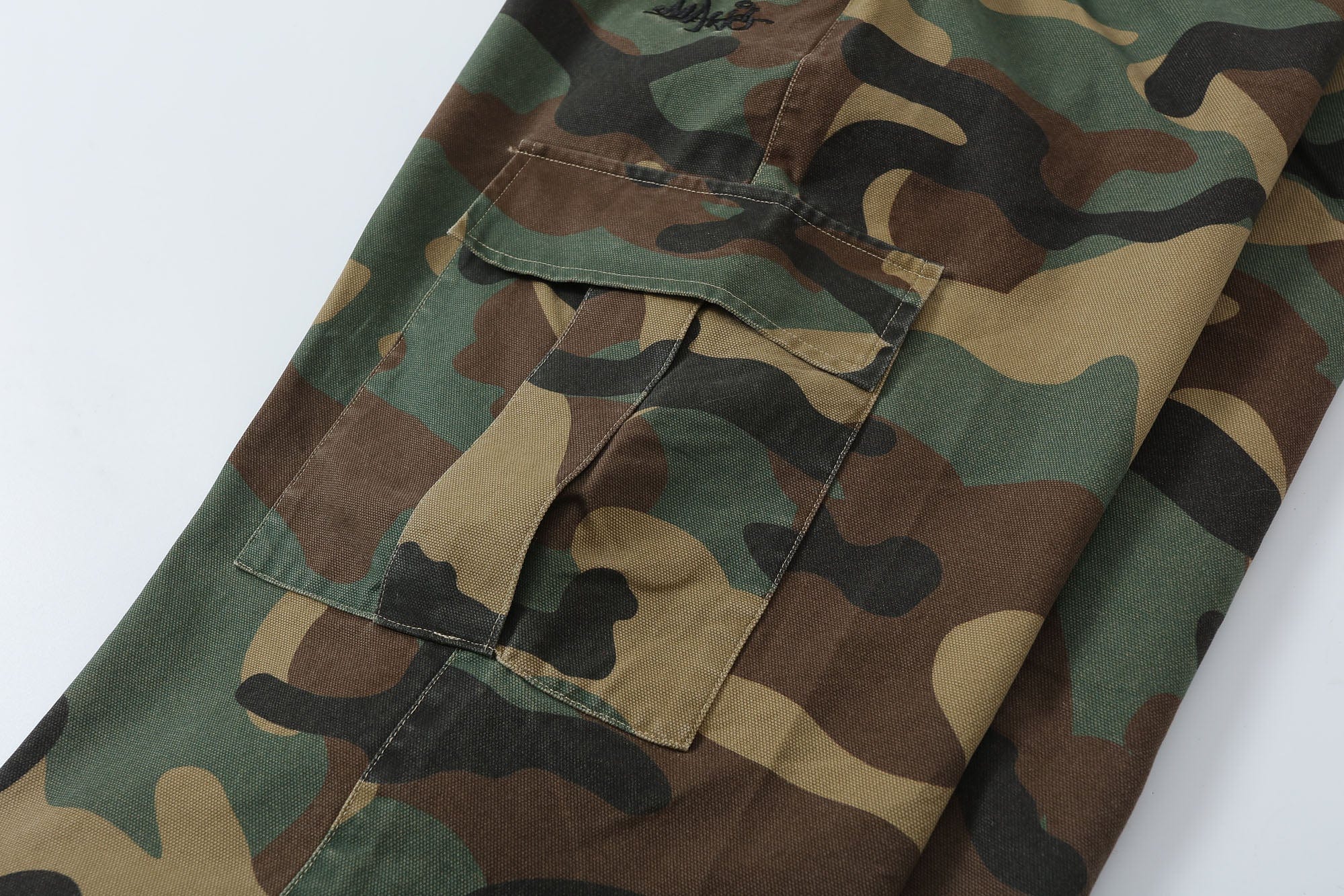 MAKEMORE Camo Drawstring Cargo Sweatpants