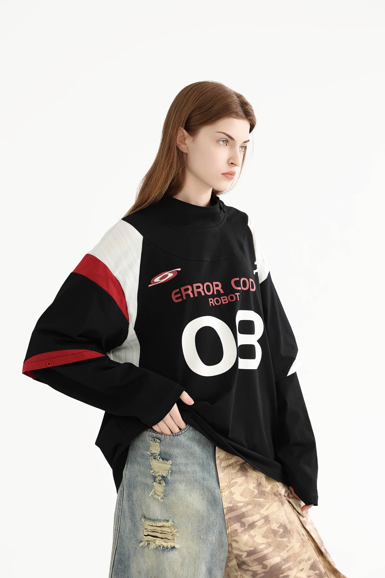 ERROR CODE ROBOT Button-Seam Contrast Detachable-Sleeve Tee