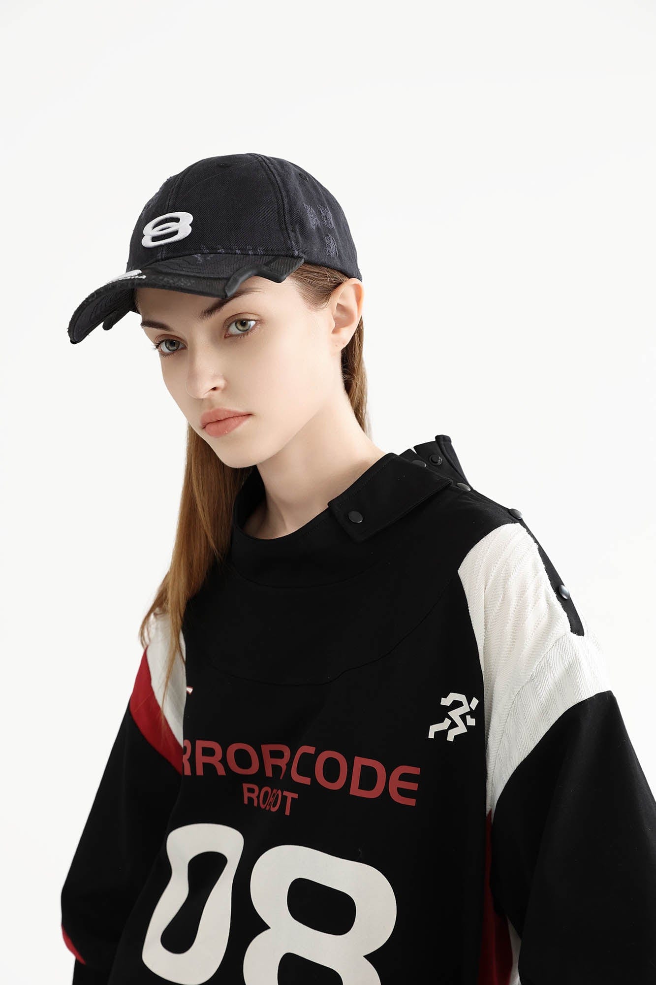 ERROR CODE ROBOT Button-Seam Contrast Detachable-Sleeve Tee
