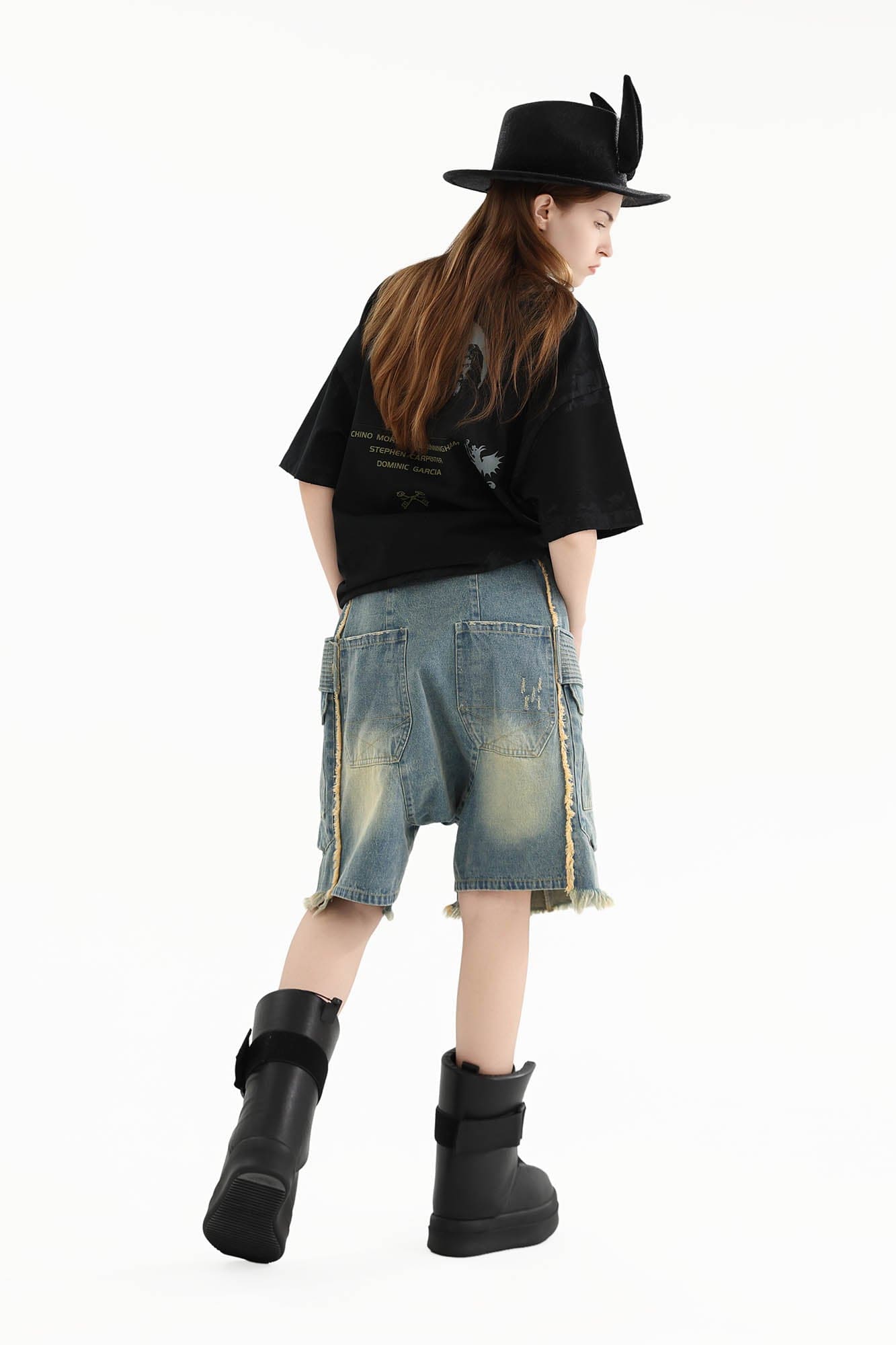 ERROR CODE ROBOT Washed Fringe Multi-Pocket Denim Shorts
