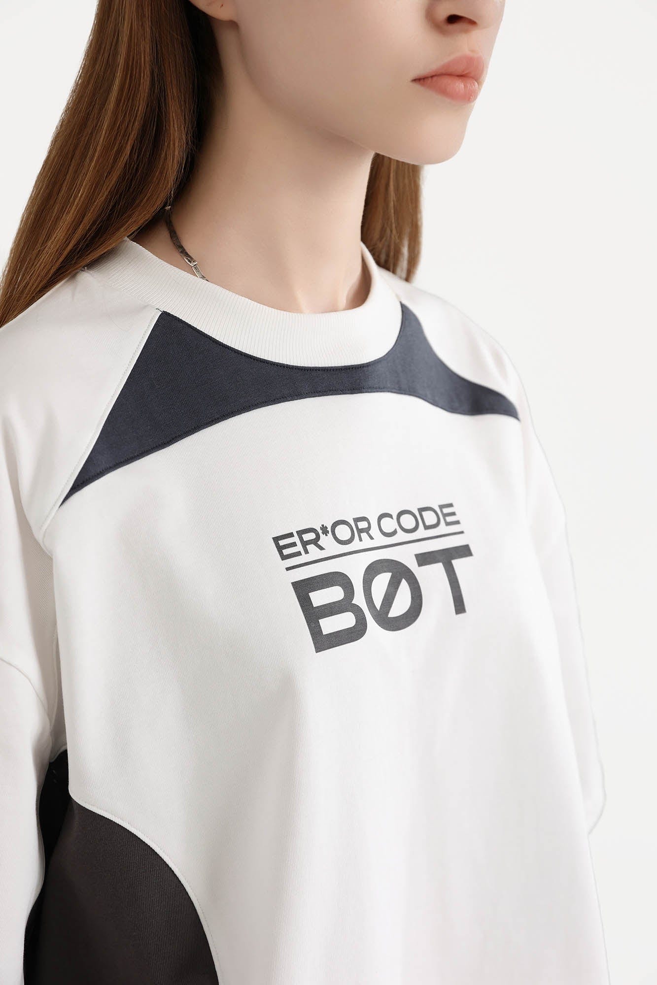 ERROR CODE ROBOT Arc Spliced Contrast T-Shirt