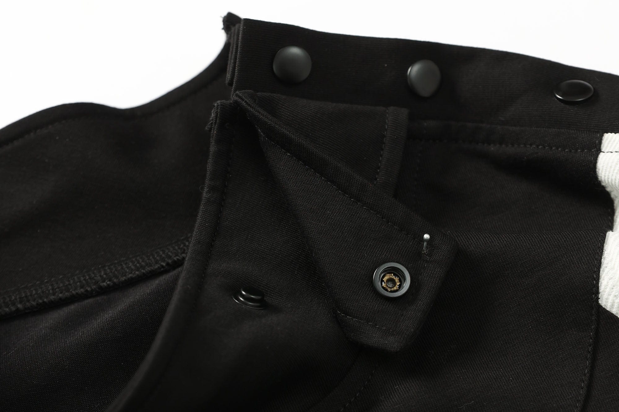 ERROR CODE ROBOT Button-Seam Contrast Detachable-Sleeve Tee